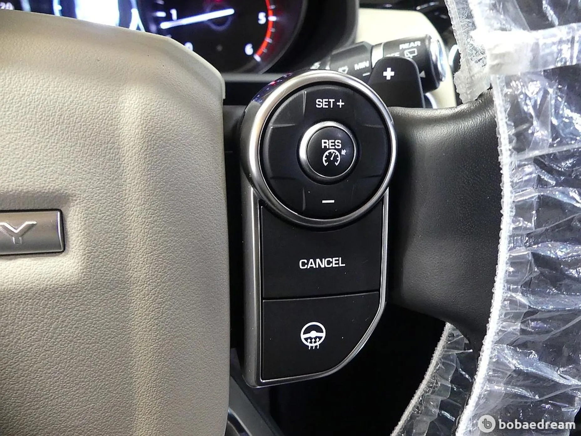 Land Rover Discovery 5 превью 14