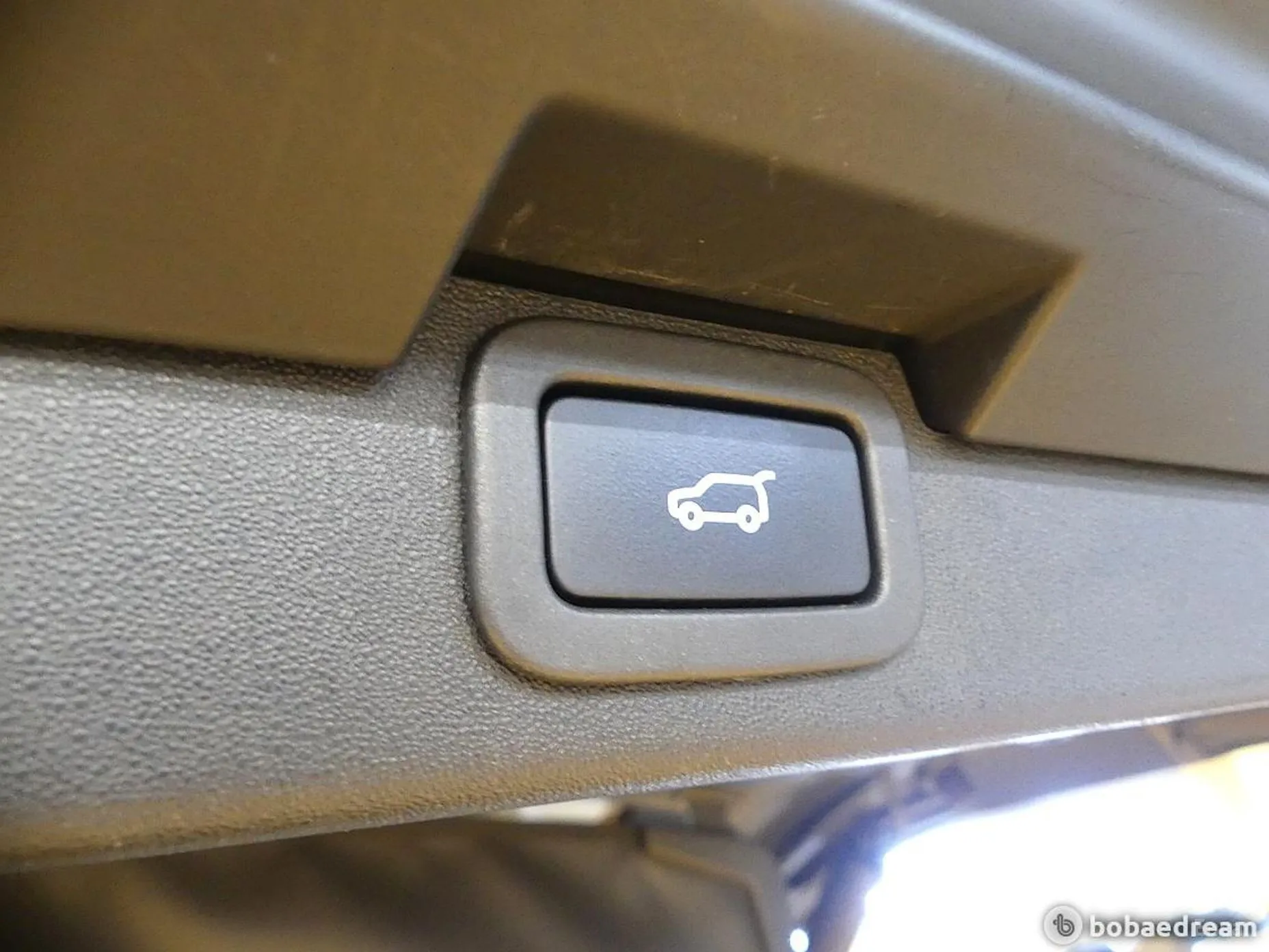 Land Rover Discovery 5 превью 20