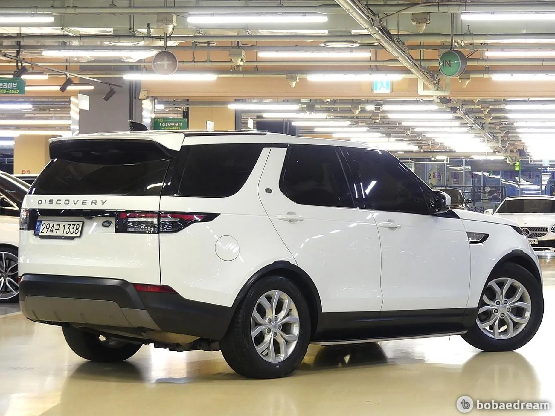 Land Rover Discovery 5 превью 4