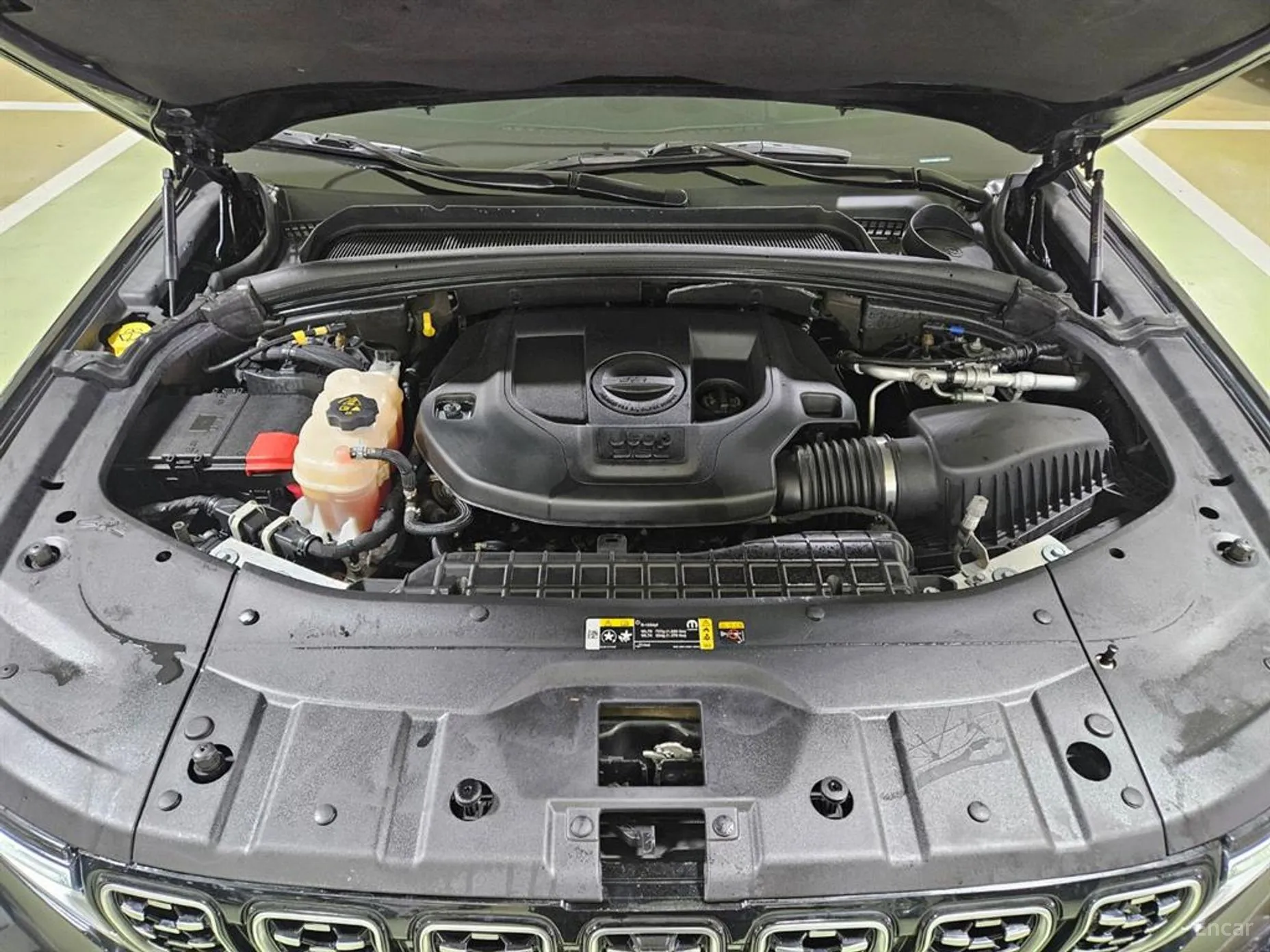 Jeep Grand Cherokee (WL) превью 6
