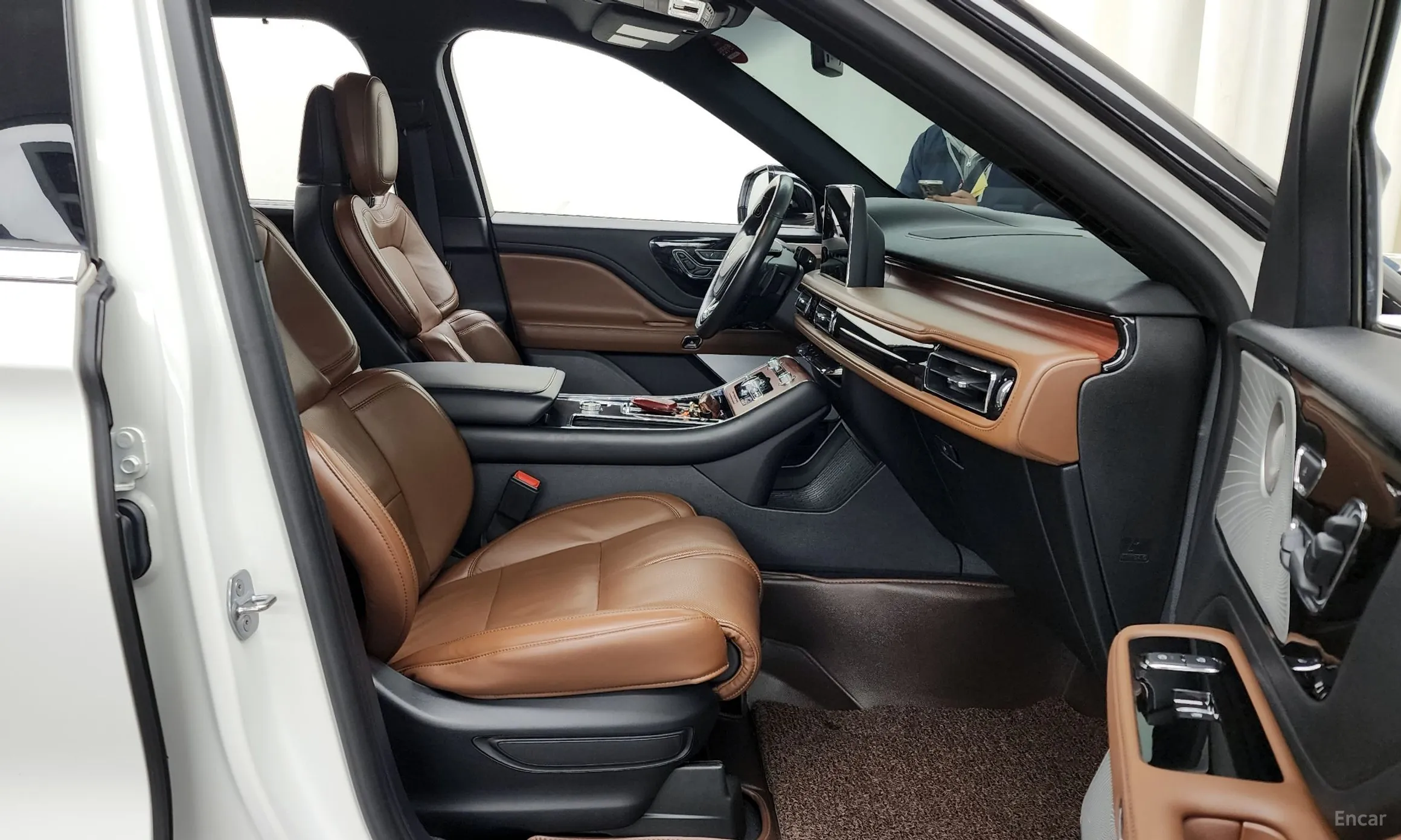 Lincoln Aviator 2nd Generation превью 11