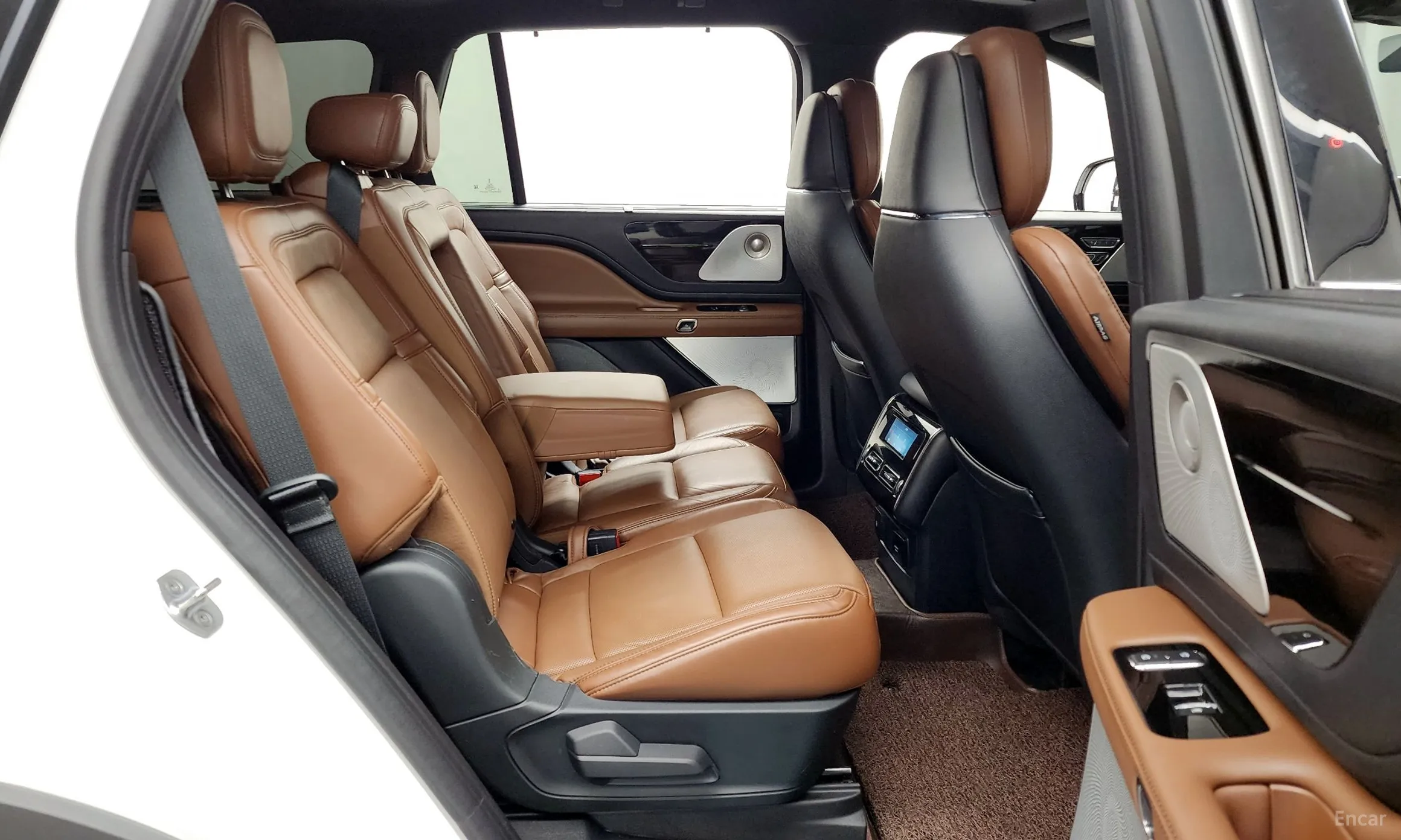 Lincoln Aviator 2nd Generation превью 12