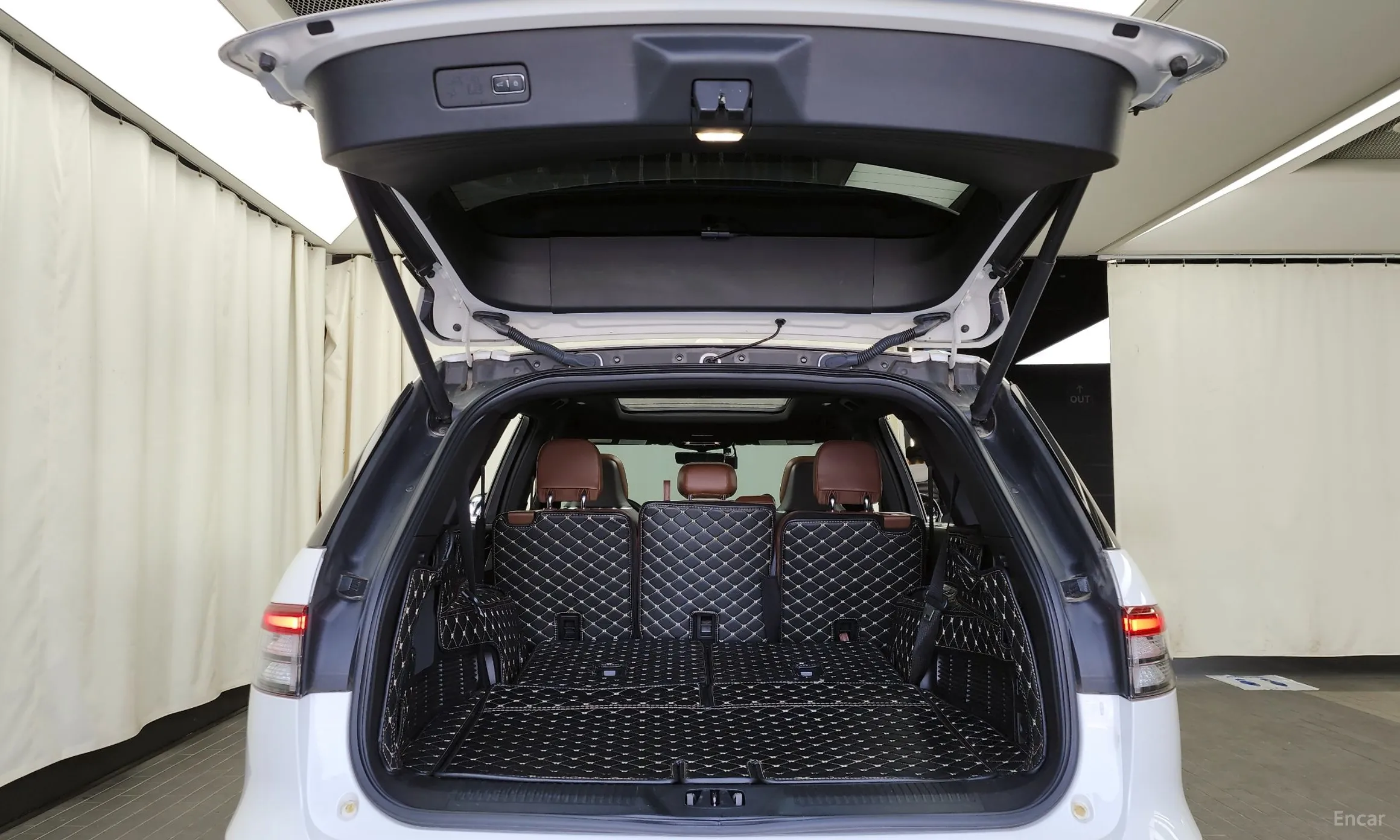 Lincoln Aviator 2nd Generation превью 20