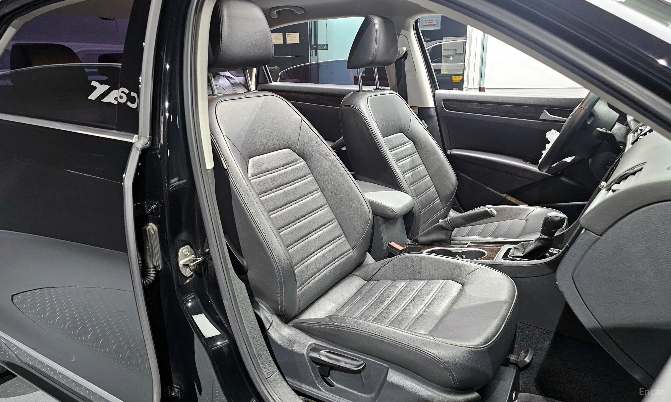 Volkswagen The New Passat превью 10