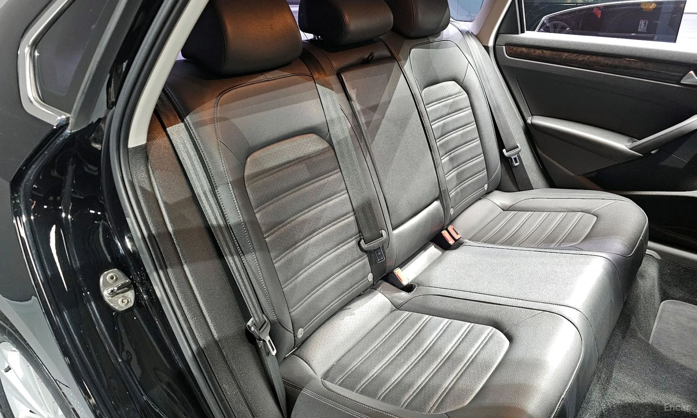 Volkswagen The New Passat превью 12