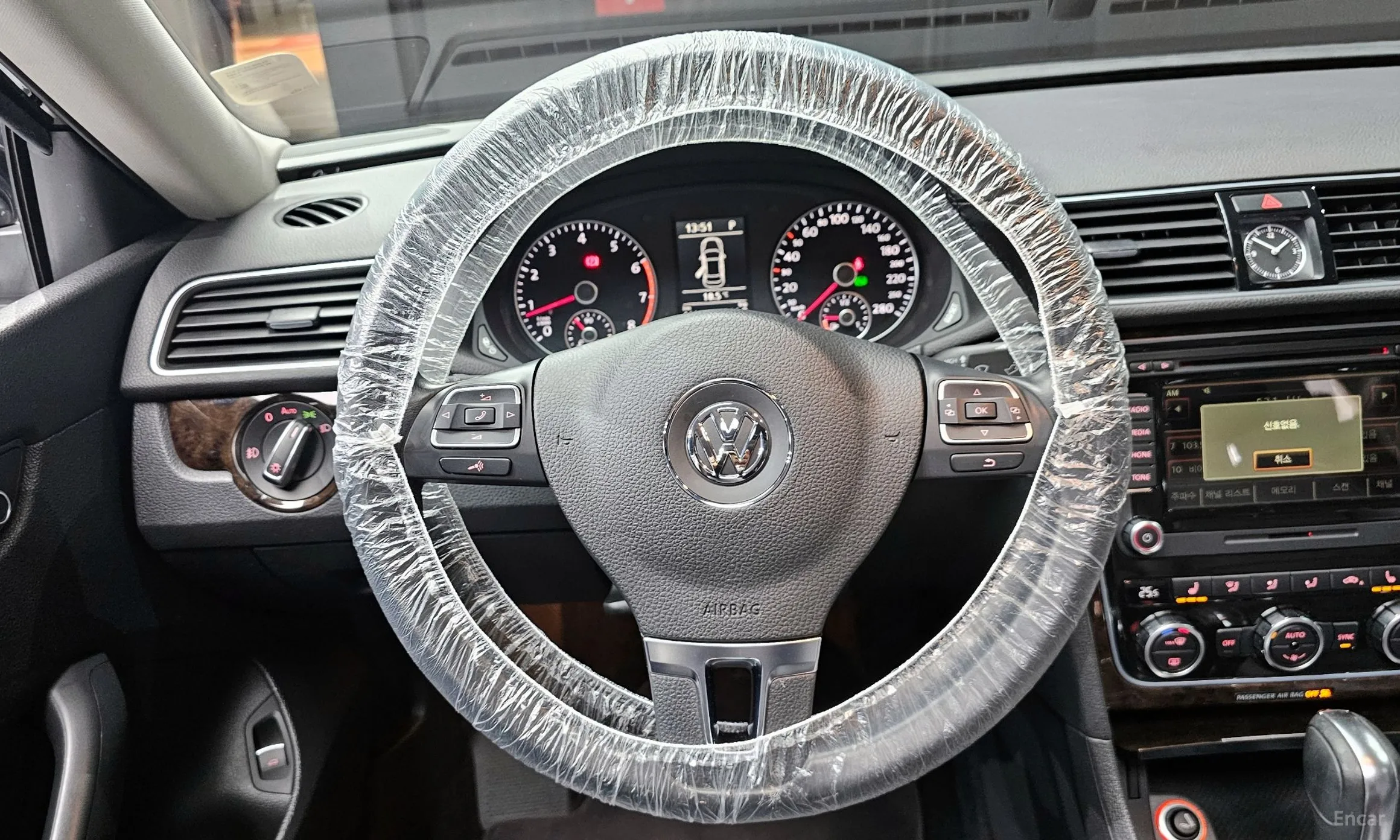 Volkswagen The New Passat превью 13