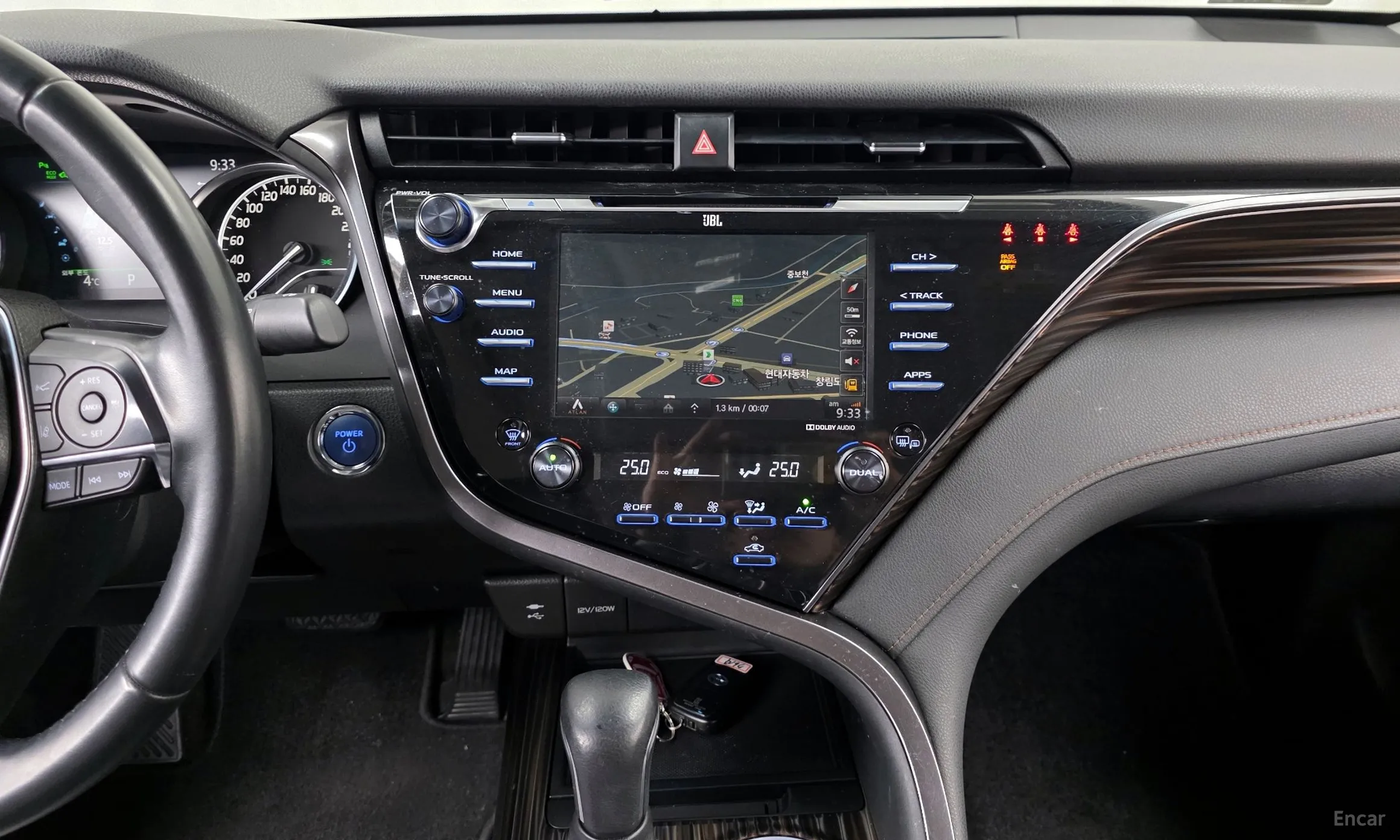 Toyota Camry (XV70) превью 14