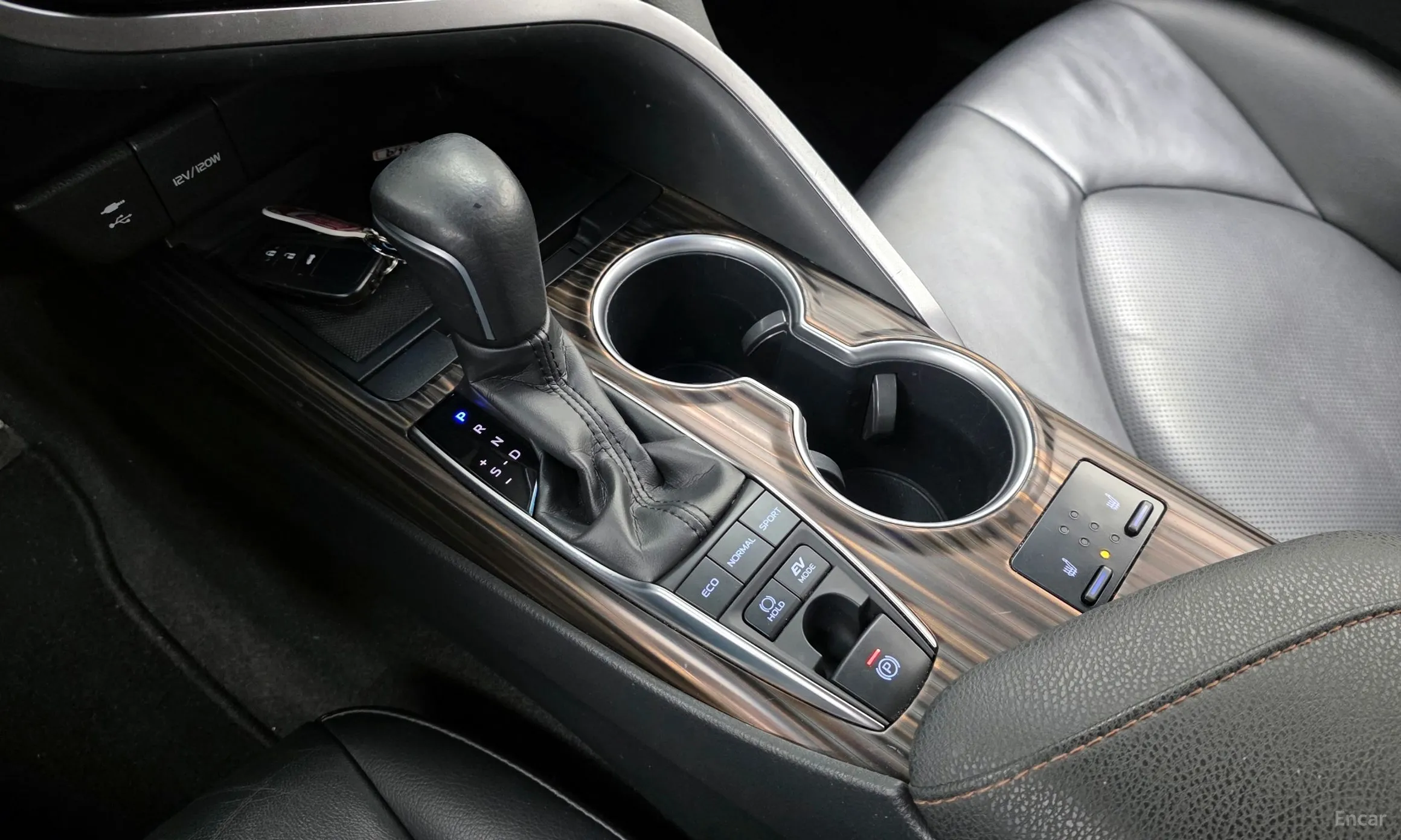 Toyota Camry (XV70) превью 9