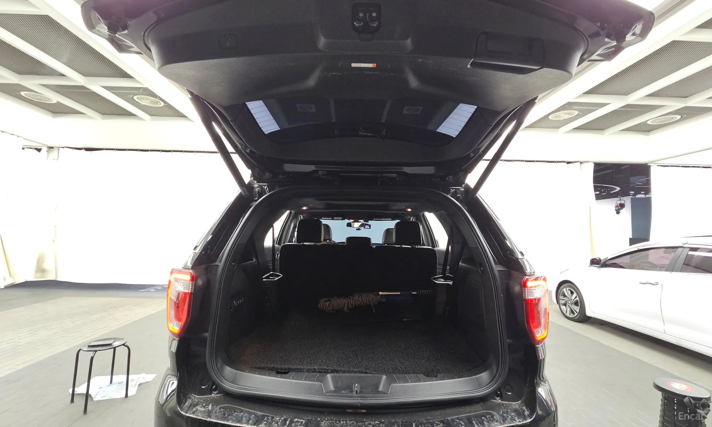 Ford Explorer превью 20