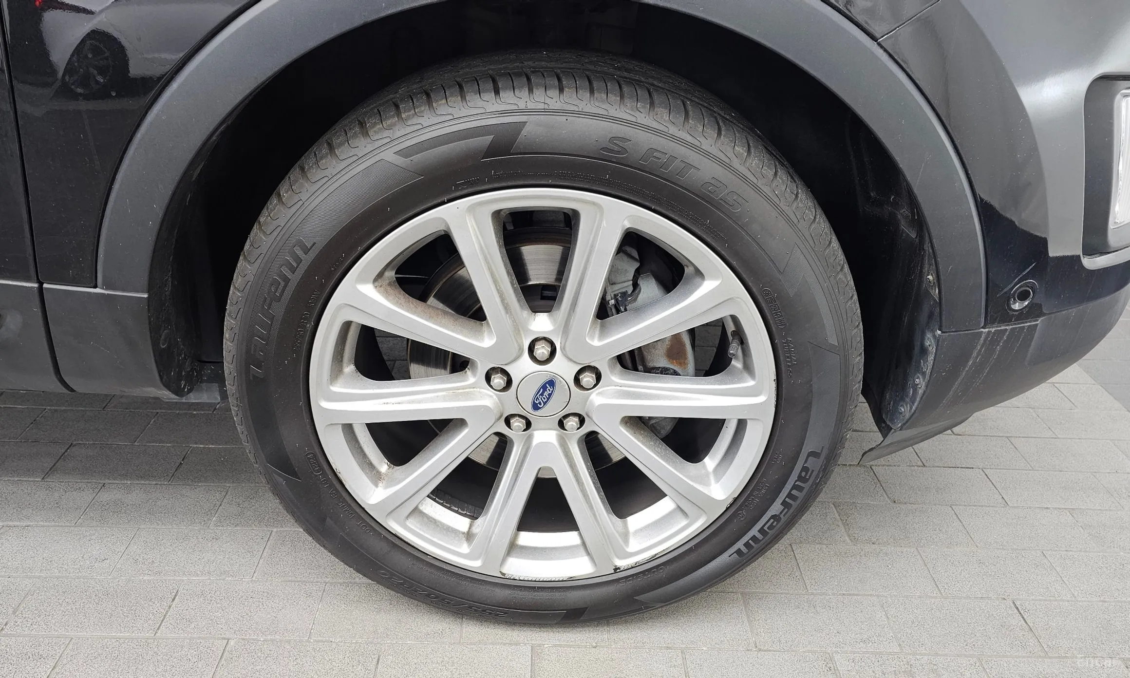 Ford Explorer превью 5