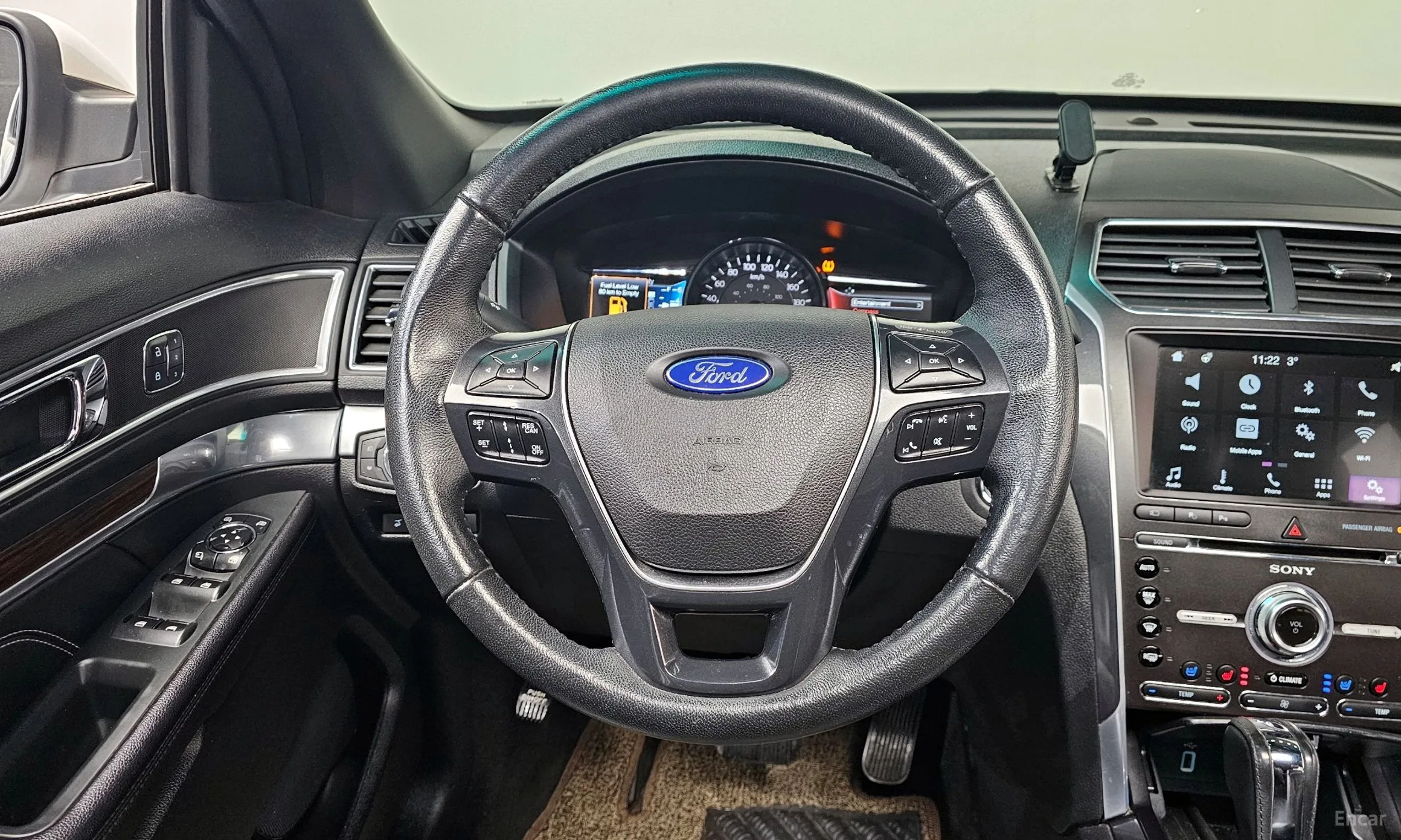 Ford Explorer превью 13