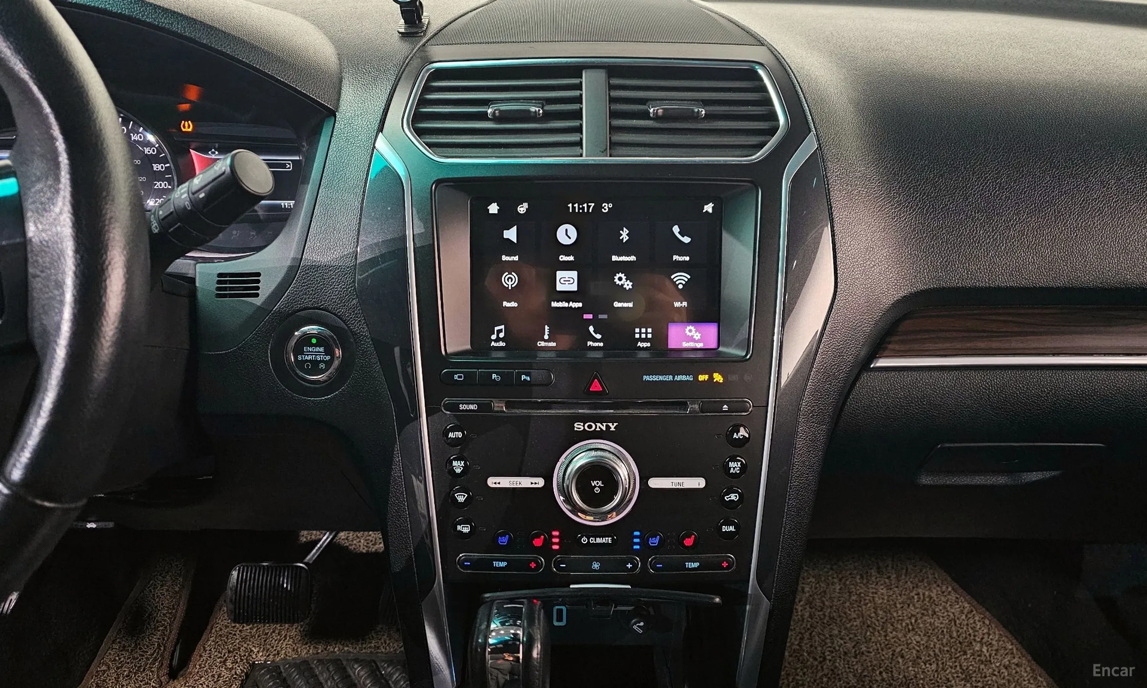 Ford Explorer превью 14