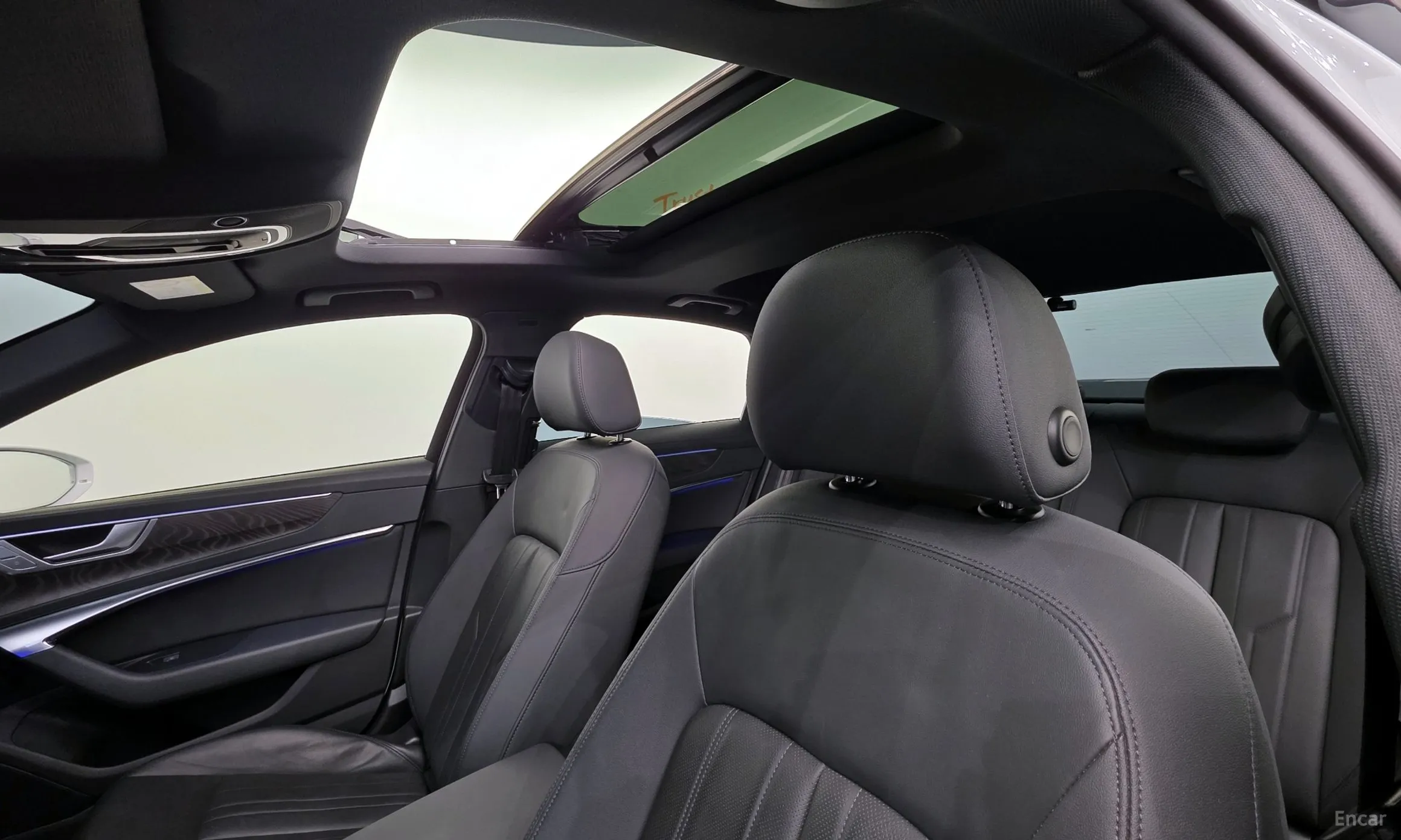 Audi A6 (C8) превью 19