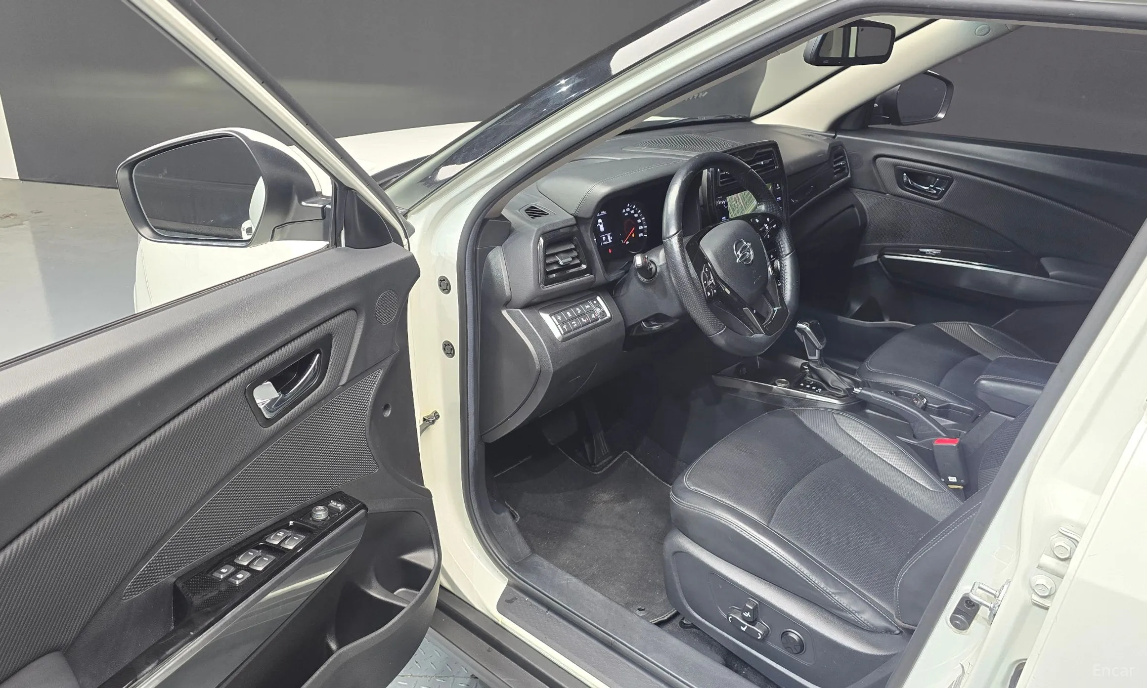 KG Mobility (SsangYong) Berry New Tivoli превью 10