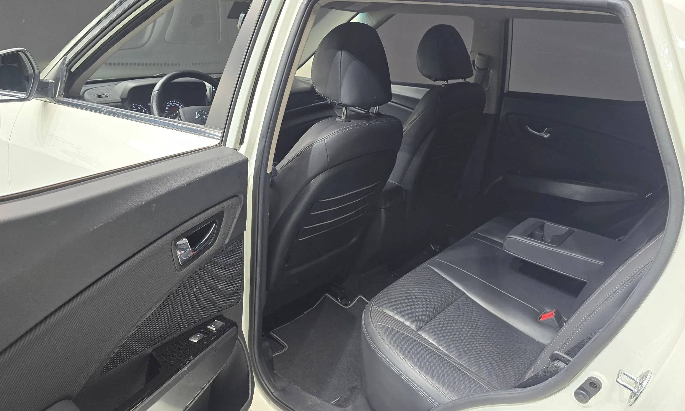 KG Mobility (SsangYong) Berry New Tivoli превью 11