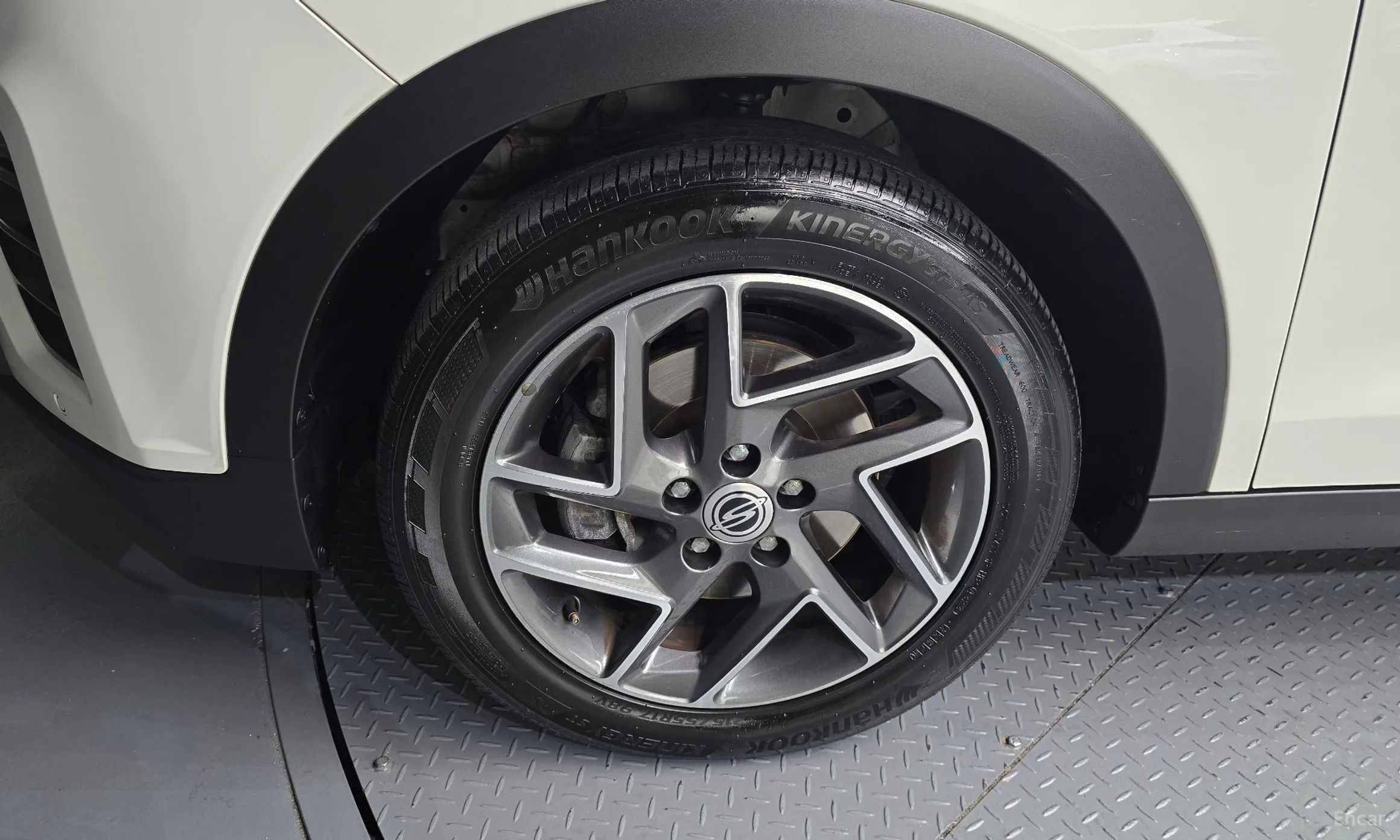 KG Mobility (SsangYong) Berry New Tivoli превью 5