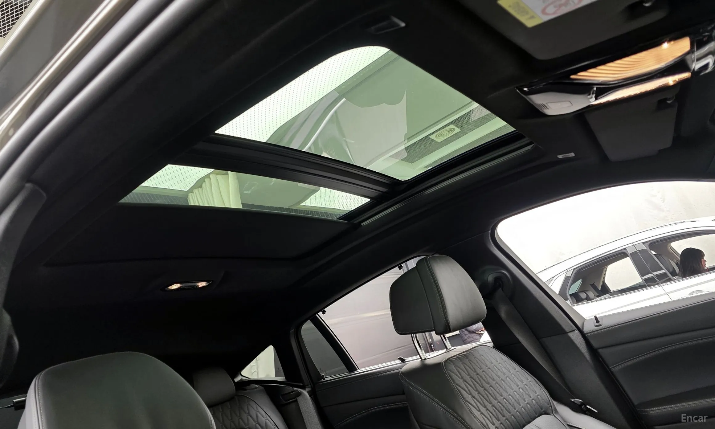 BMW X6 (G06) превью 17