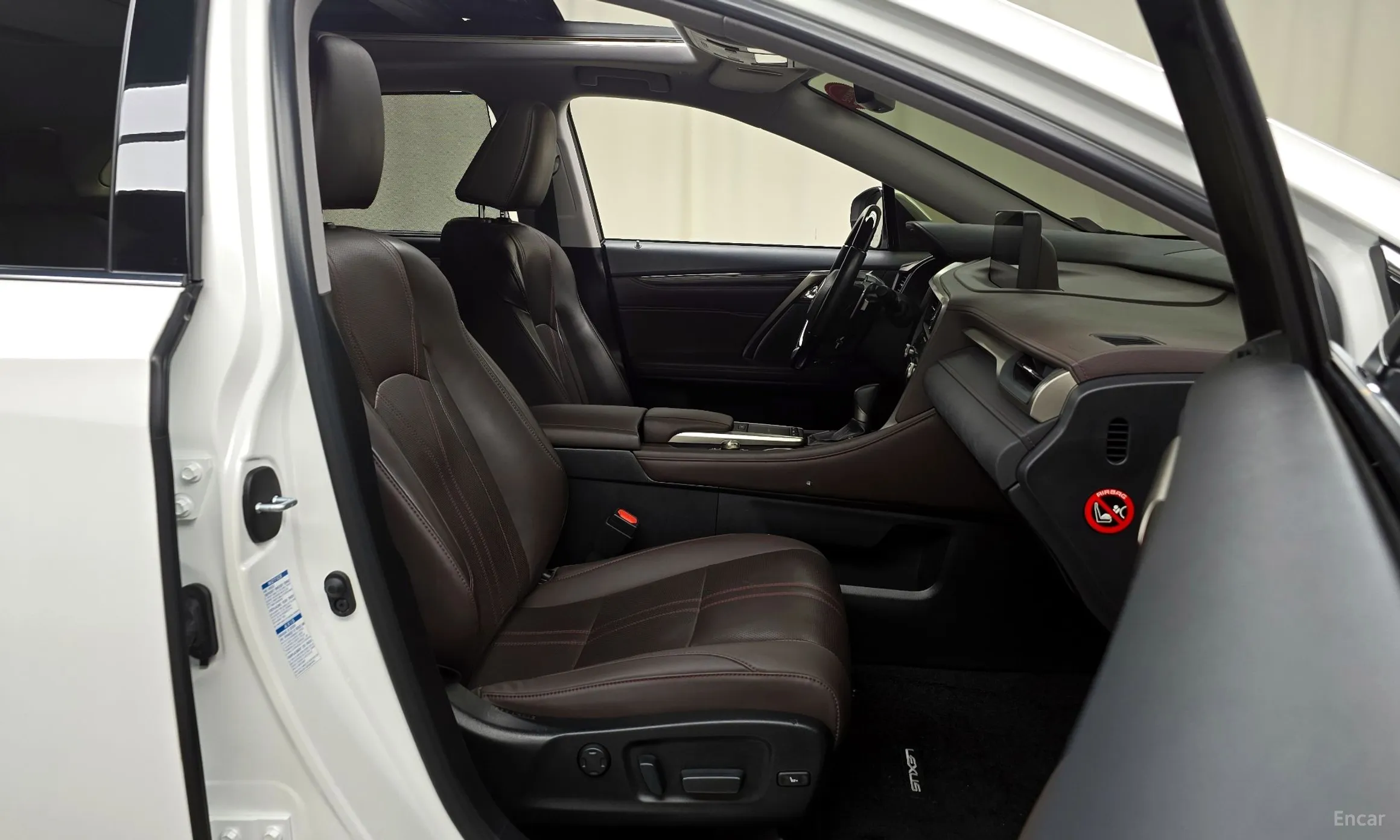 Lexus RX450h Gen 4 превью 10