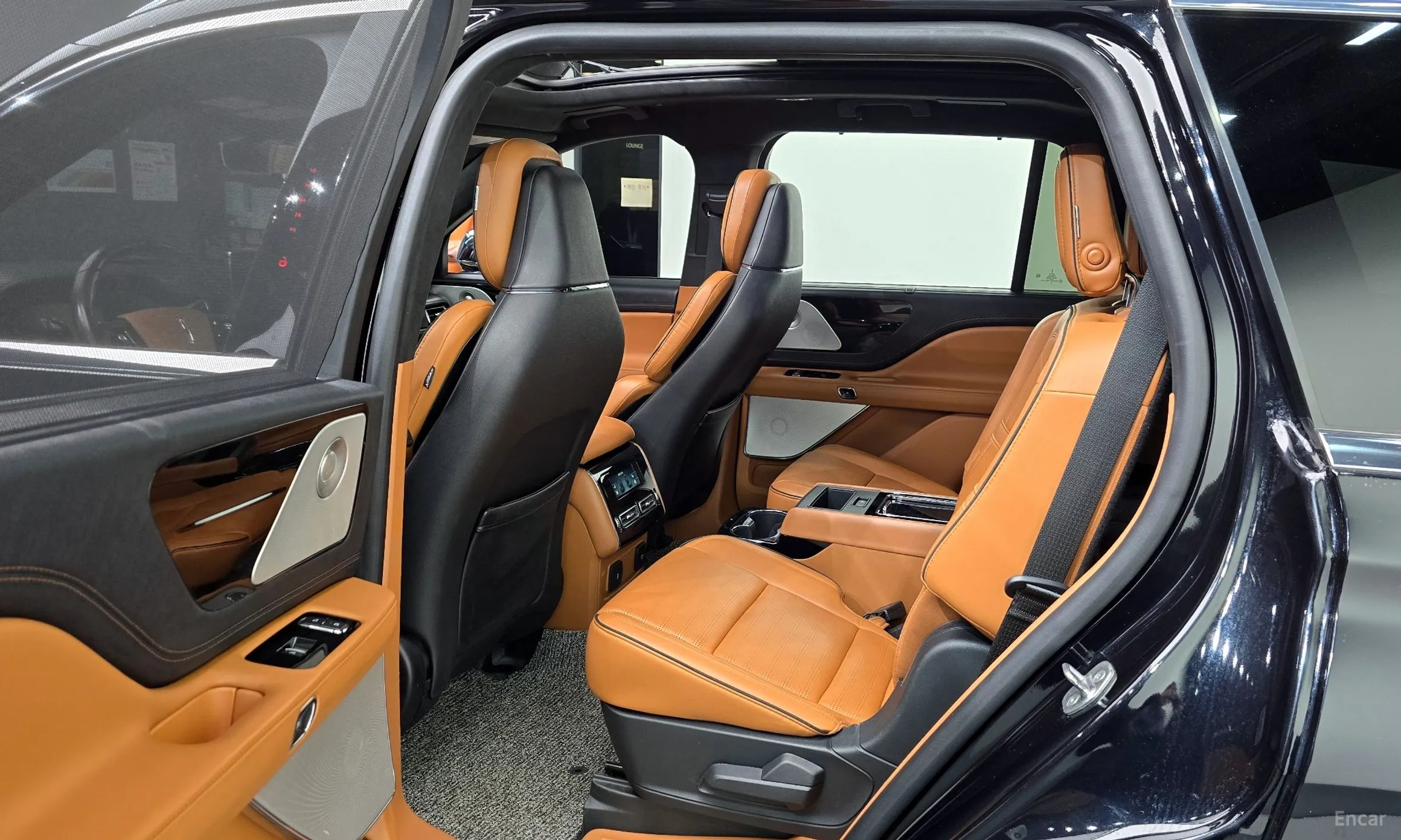 Lincoln Aviator 2nd Generation превью 11