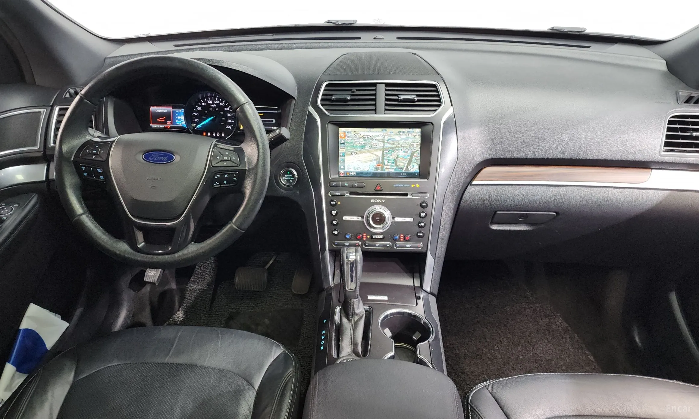 Ford Explorer превью 7