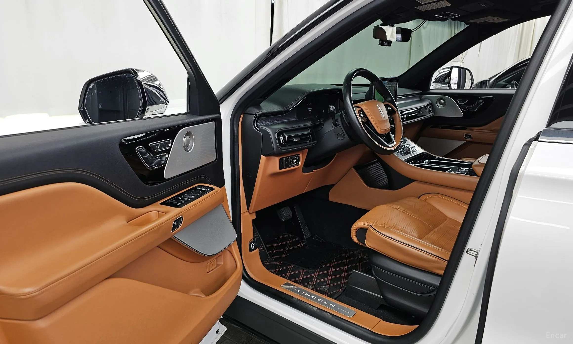 Lincoln Aviator 2nd Generation превью 10