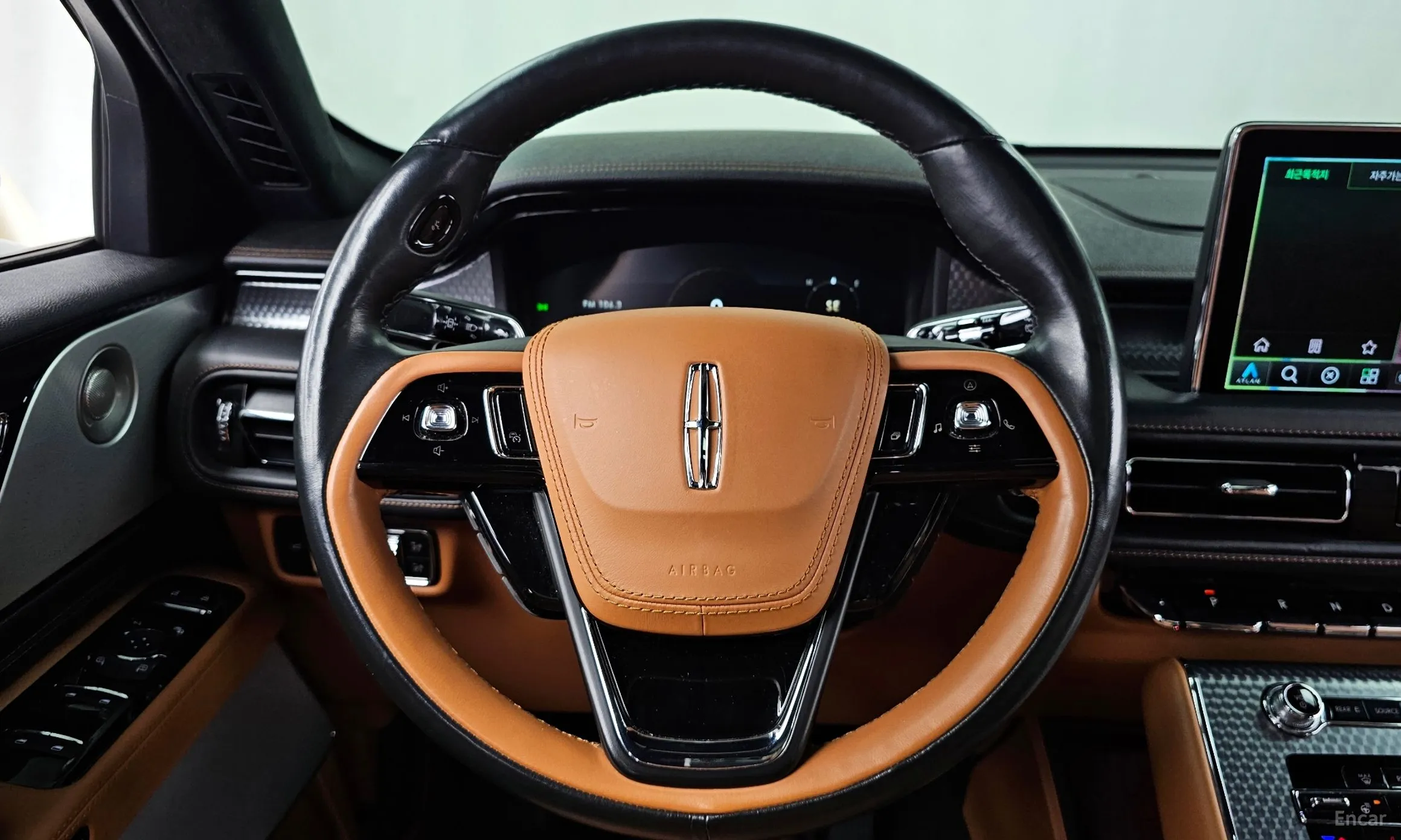 Lincoln Aviator 2nd Generation превью 13