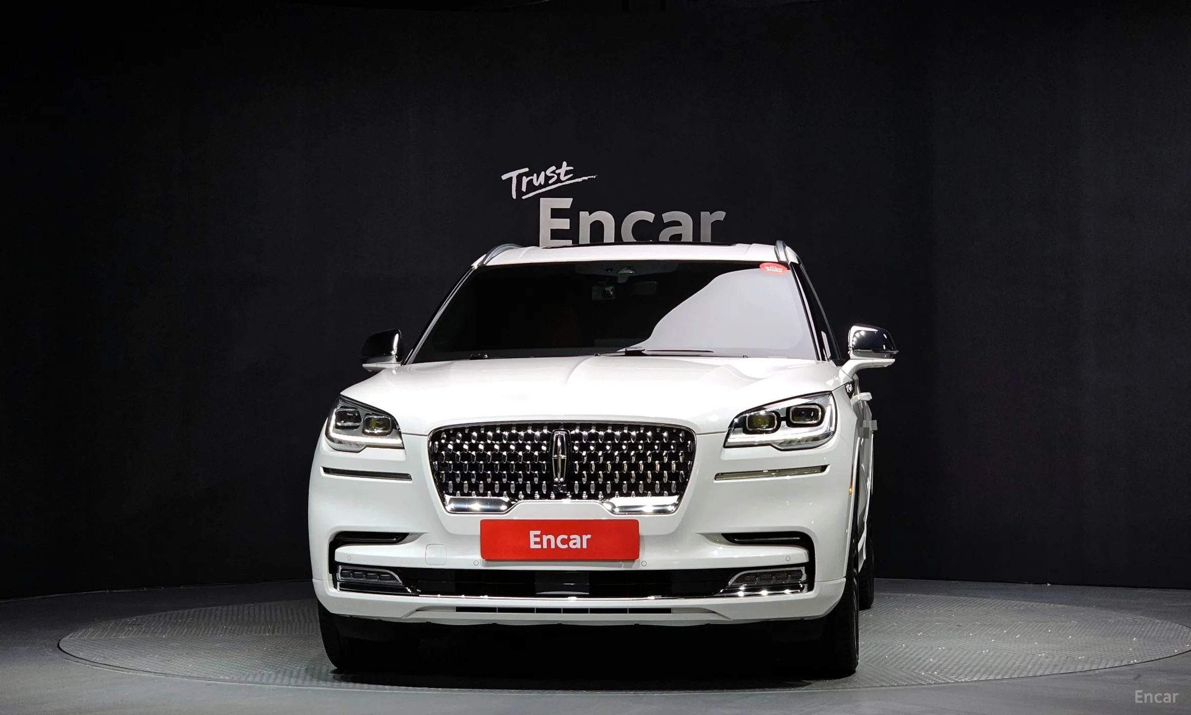 Lincoln Aviator 2nd Generation превью 3