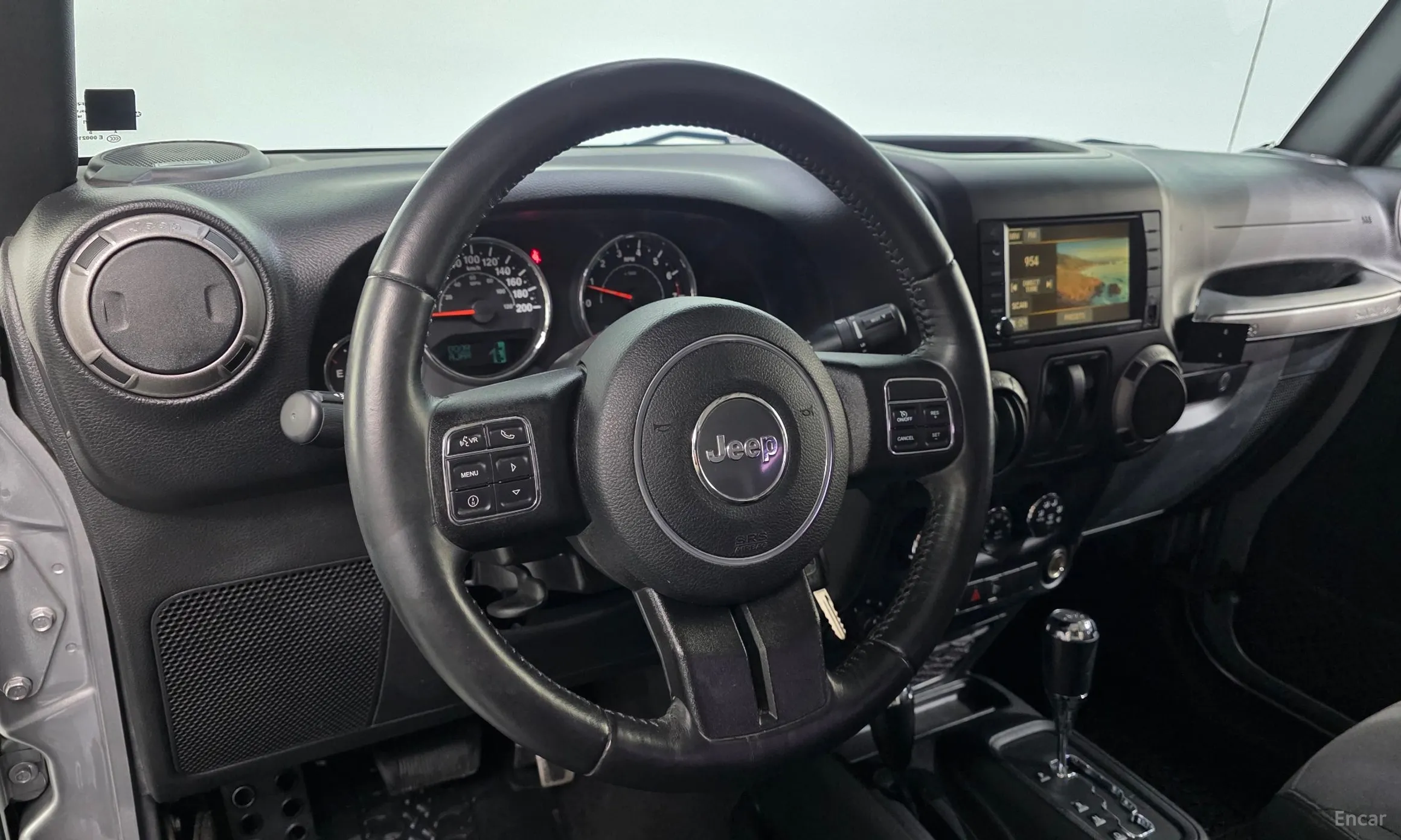 Jeep Wrangler (JK) превью 13