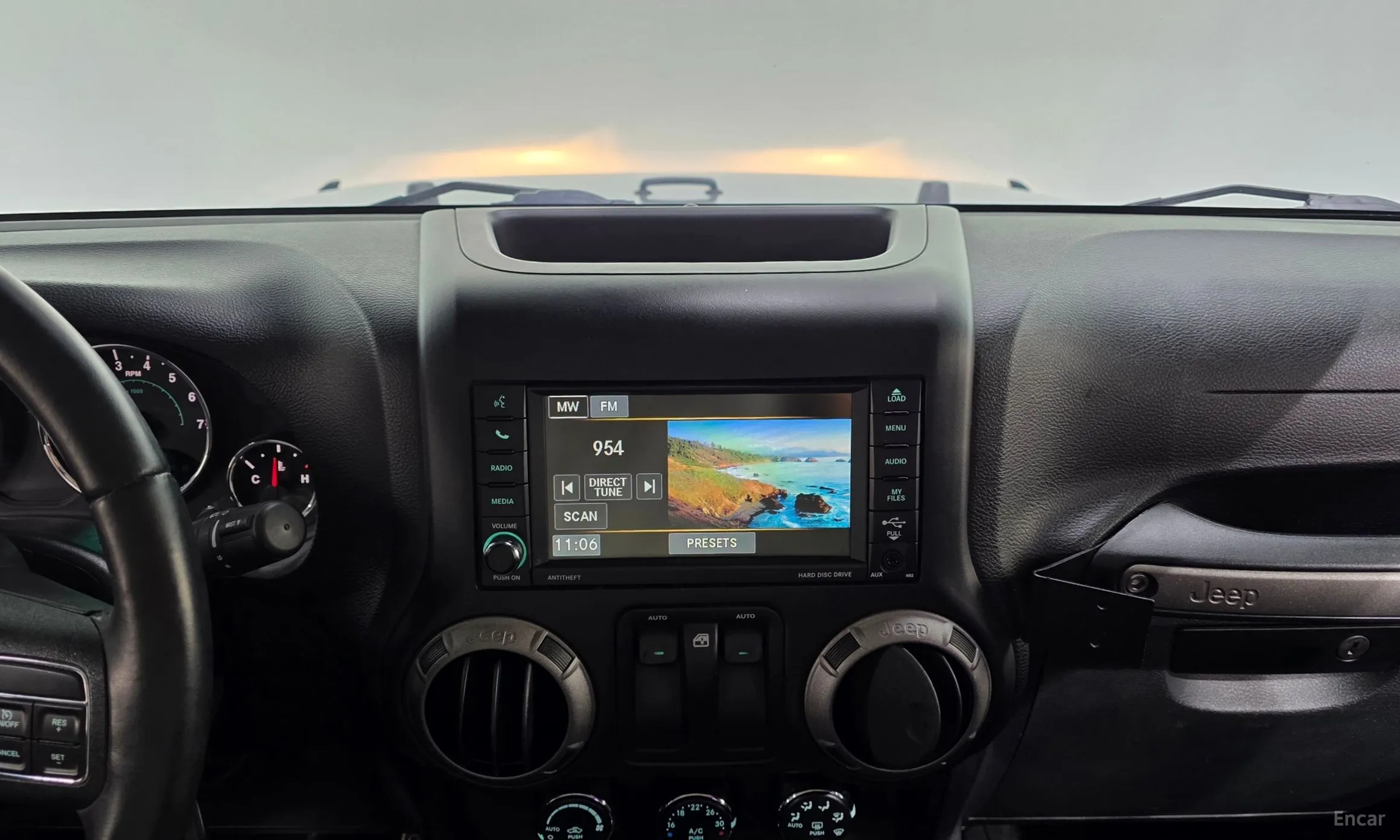 Jeep Wrangler (JK) превью 16