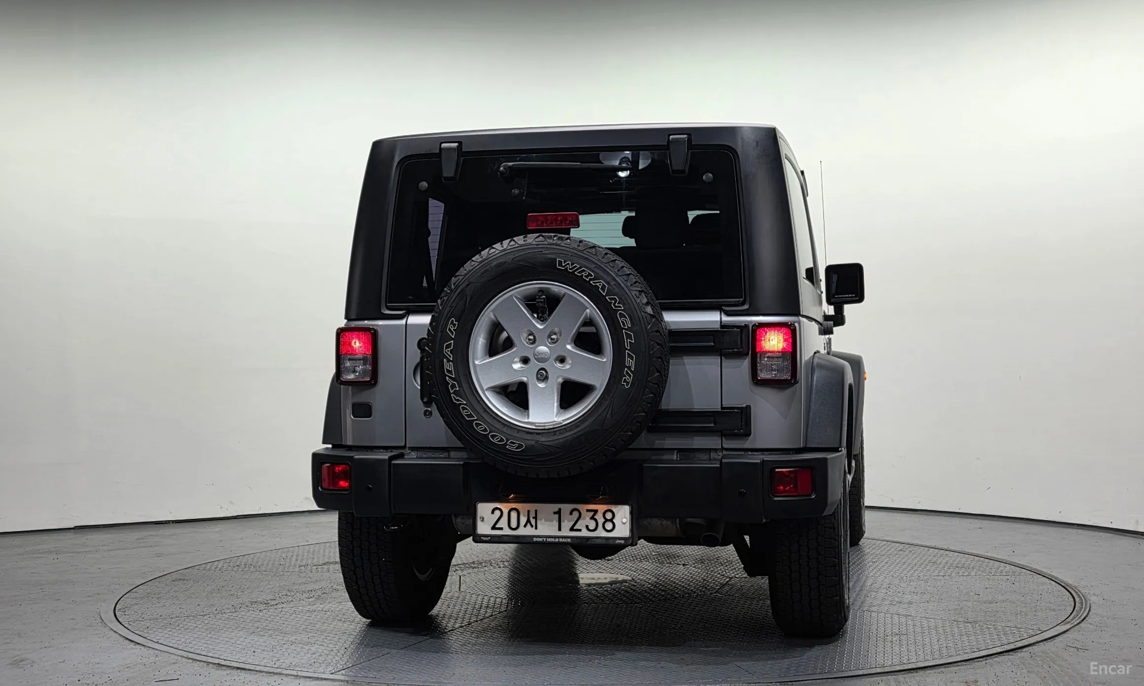 Jeep Wrangler (JK) превью 4
