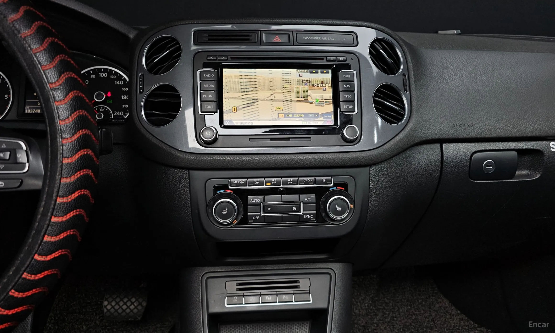 Volkswagen New Tiguan превью 14