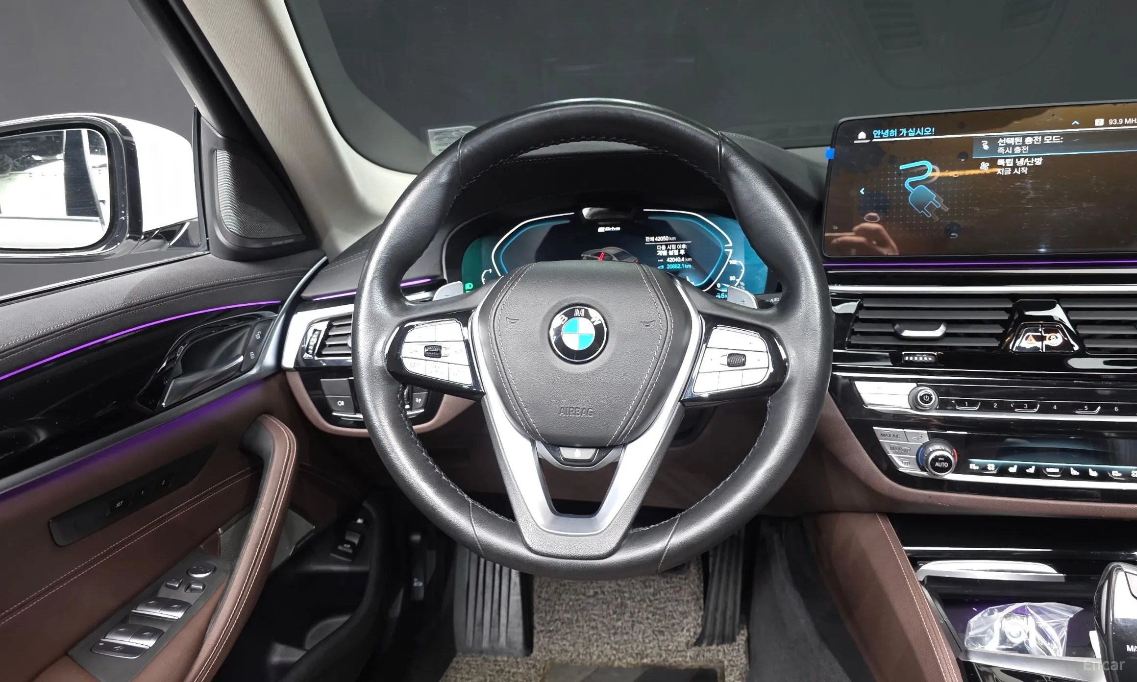 BMW 5 Series (G30) превью 13