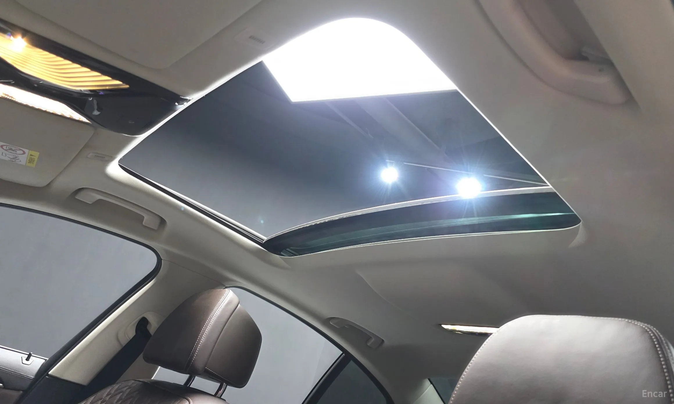 BMW 5 Series (G30) превью 19
