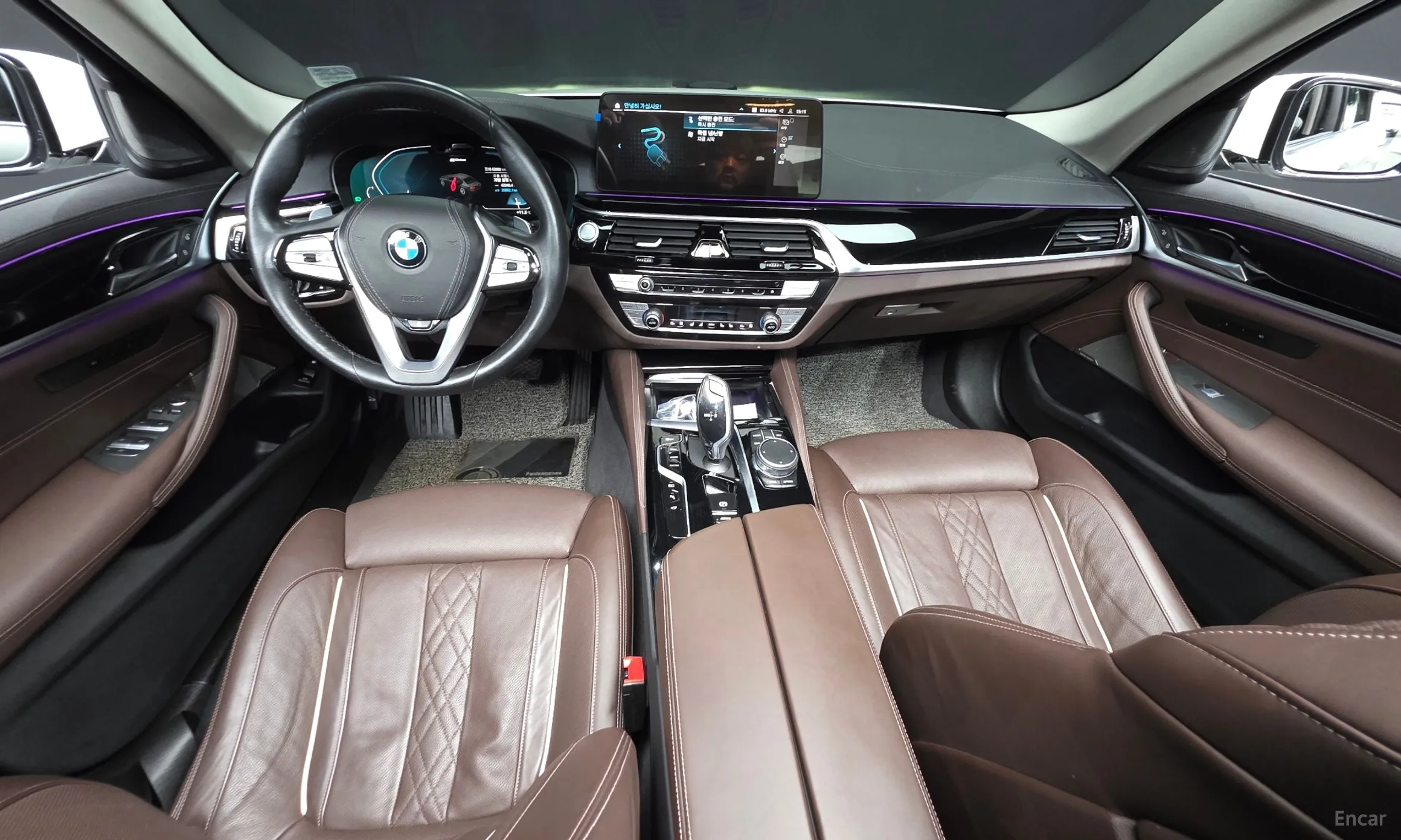 BMW 5 Series (G30) превью 7