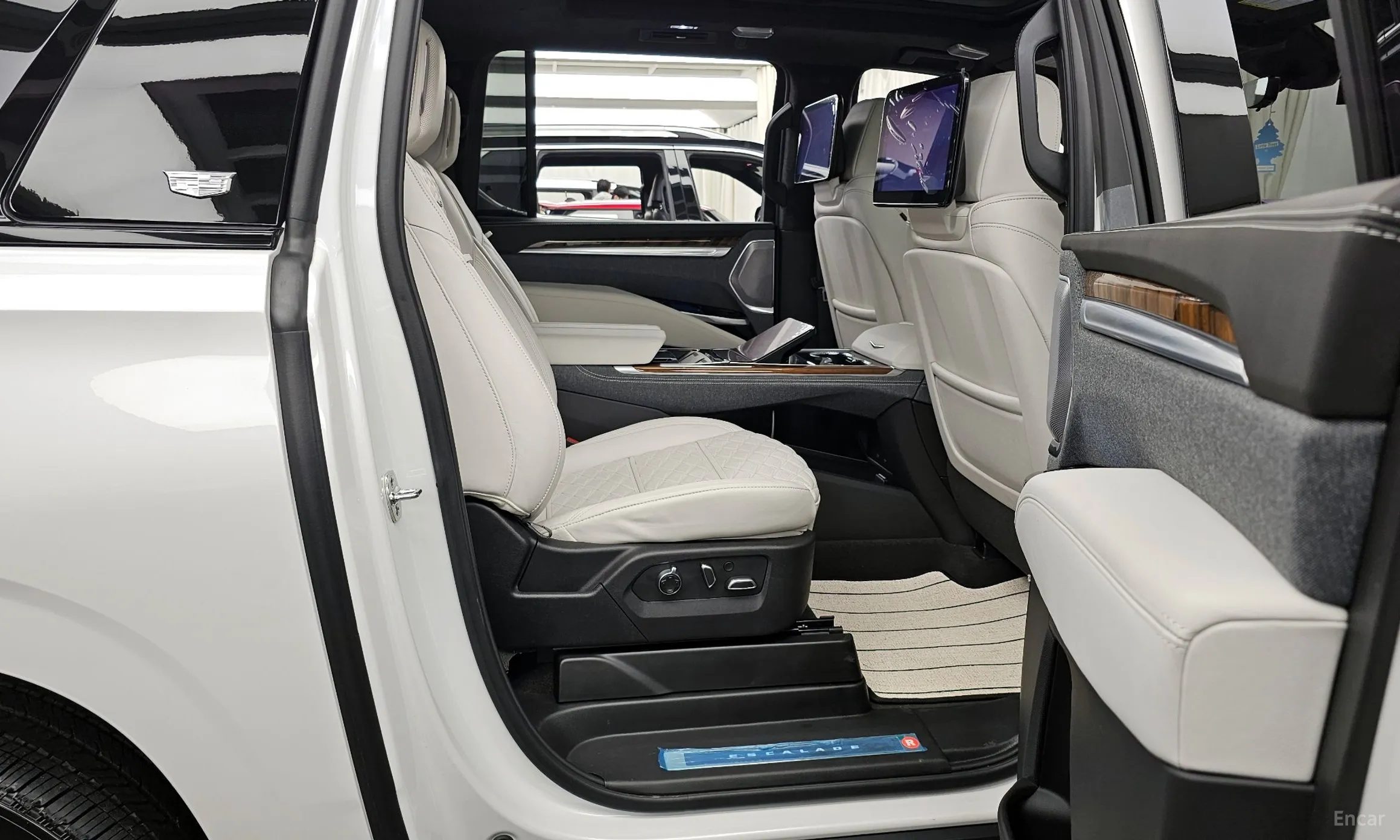 Cadillac Escalade 5th Generation превью 12