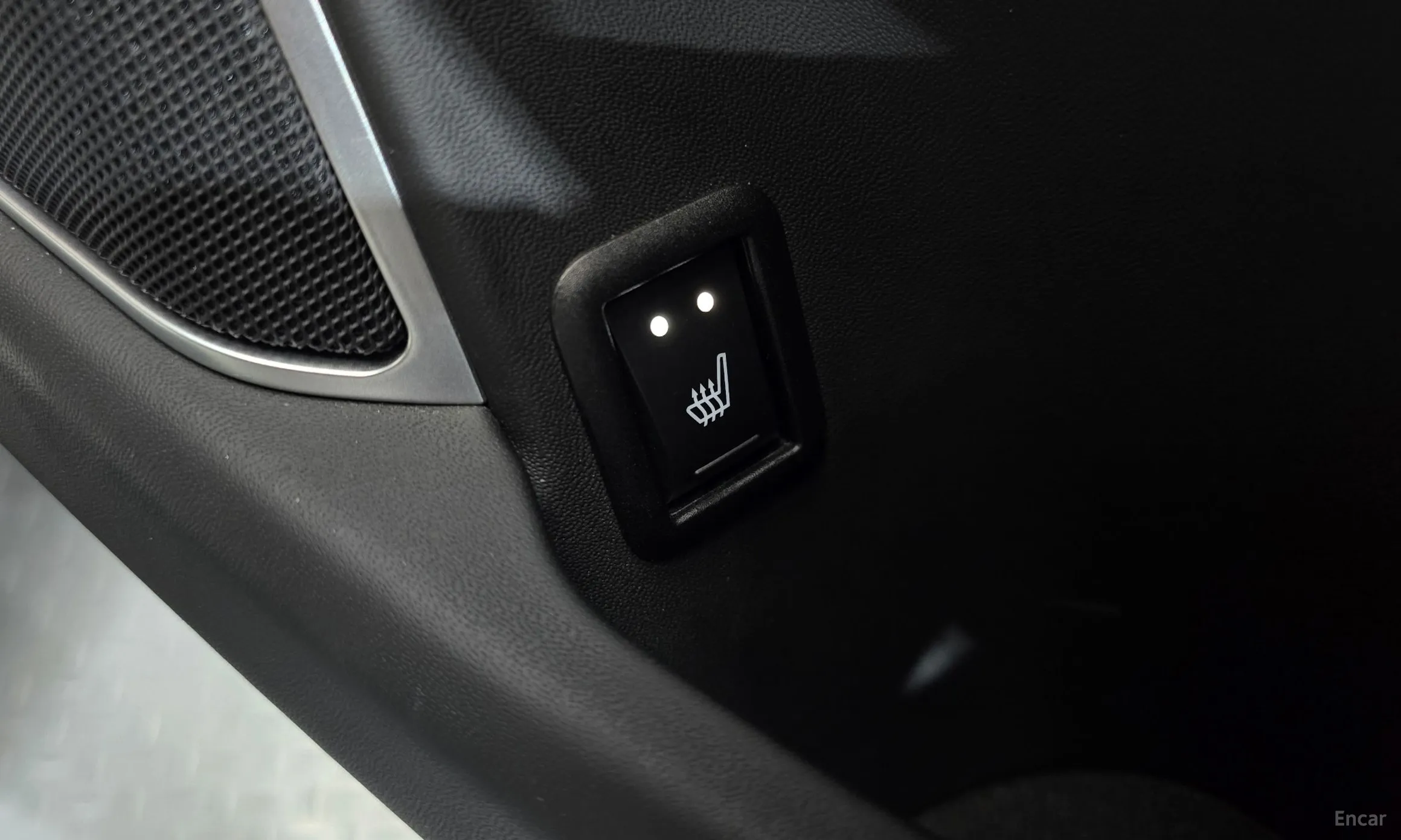 Maserati Levante превью 18
