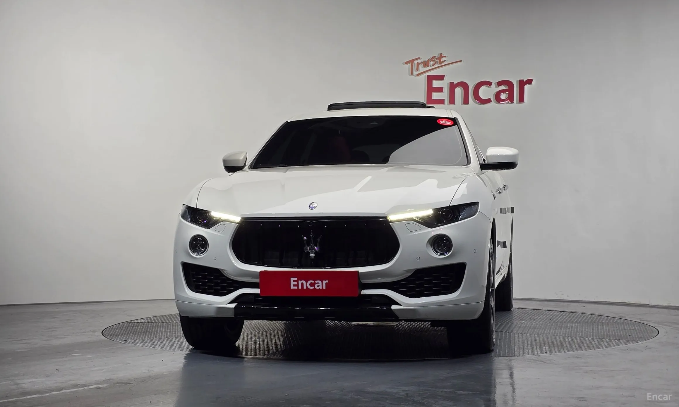 Maserati Levante превью 3