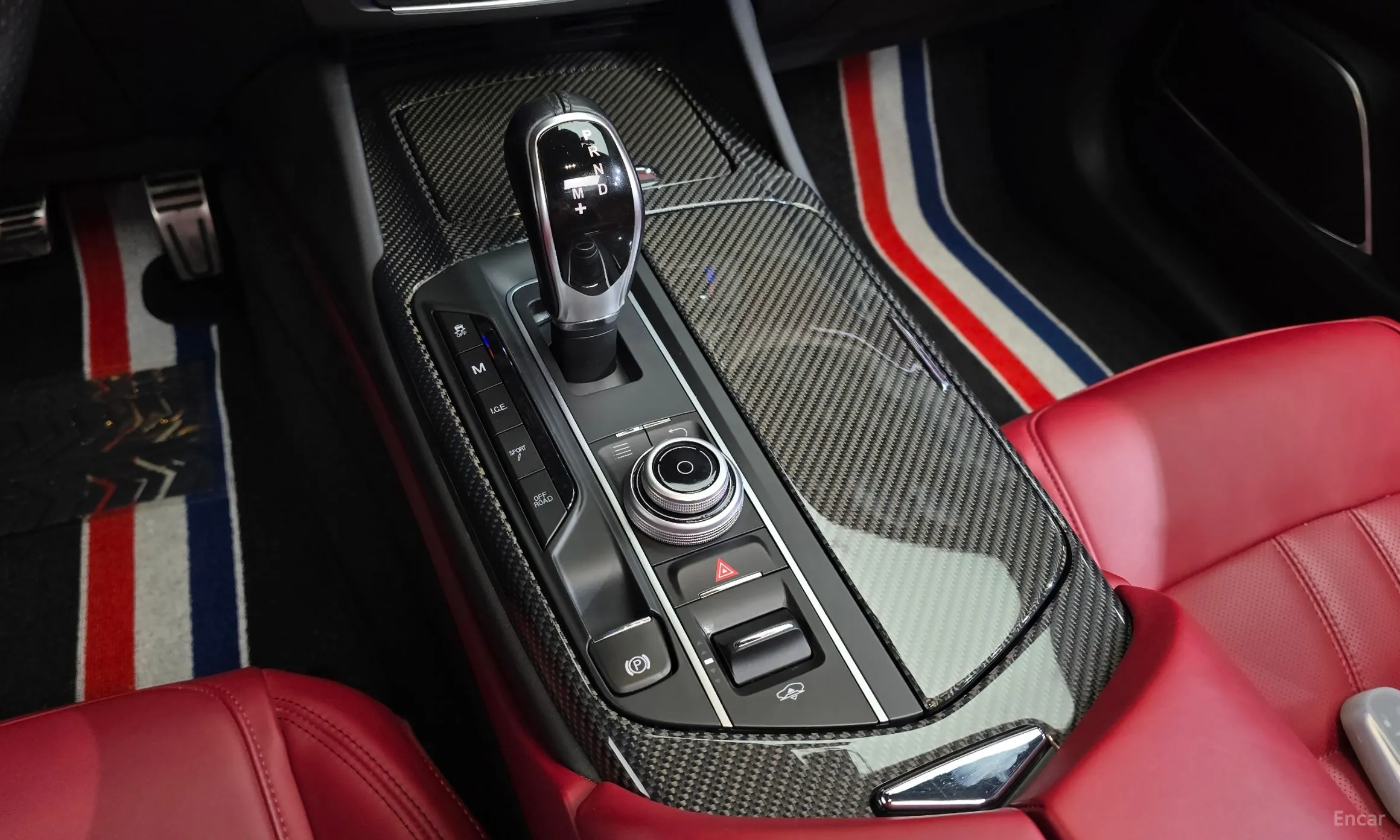 Maserati Levante превью 9
