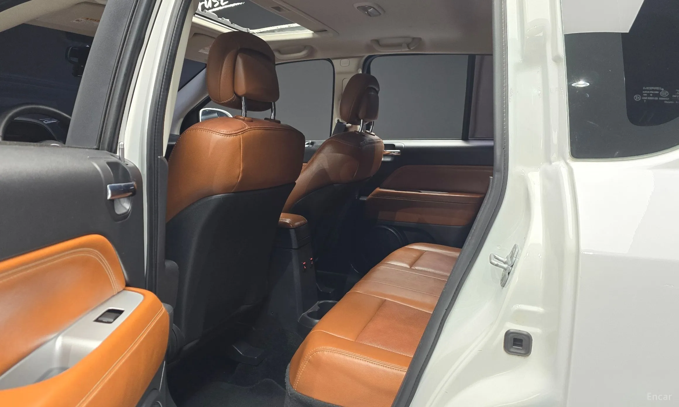 Jeep Compass превью 12