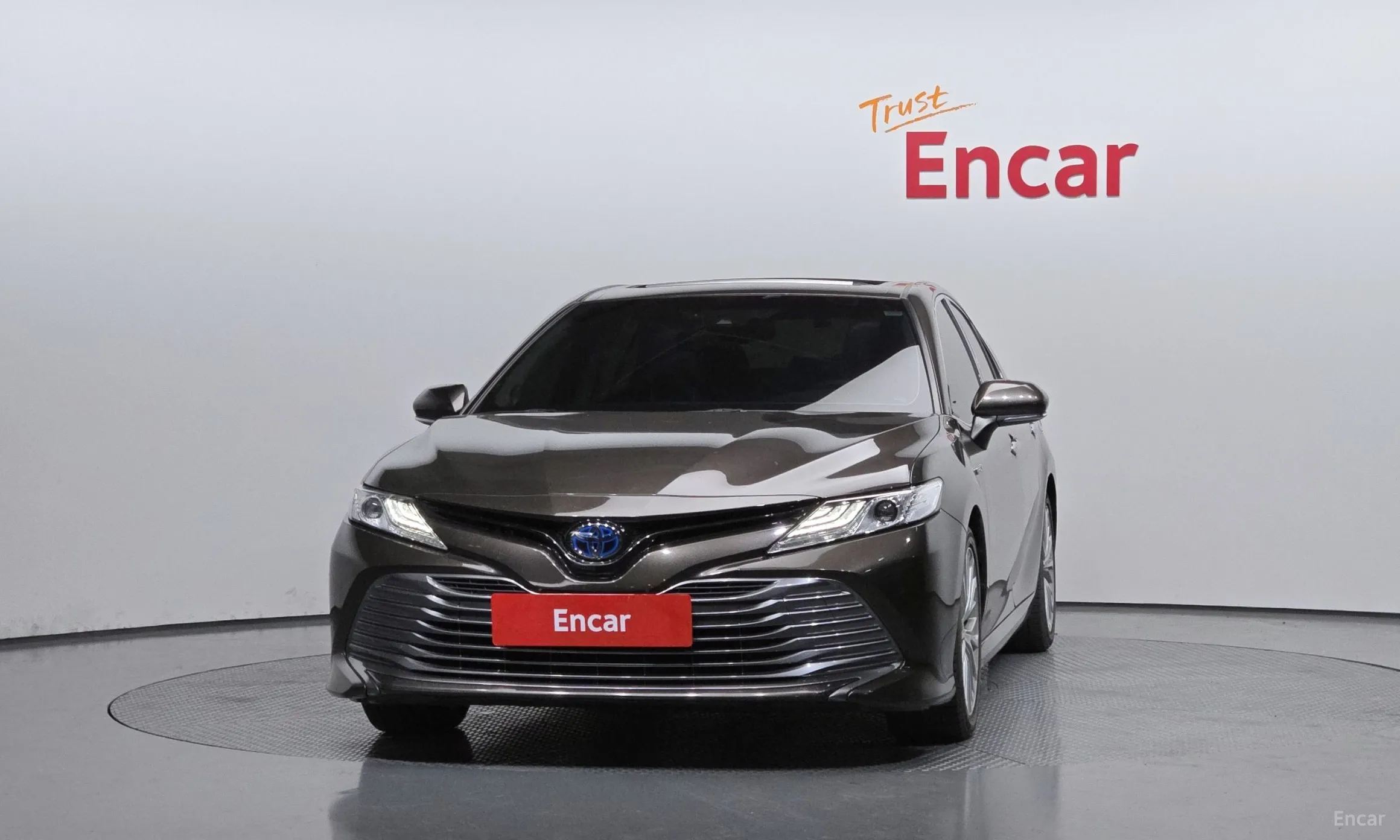 Toyota Camry (XV70) превью 3