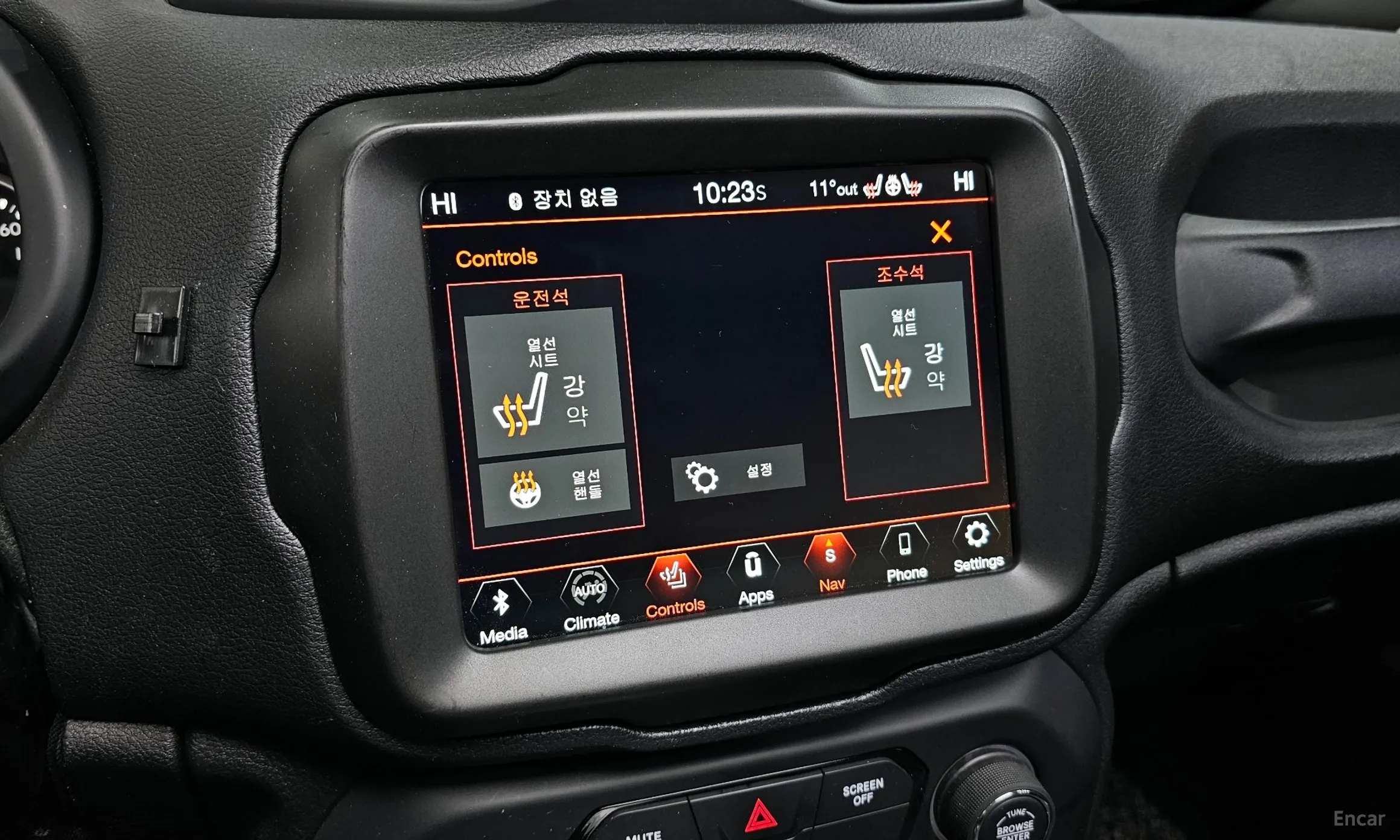 Jeep Renegade превью 17