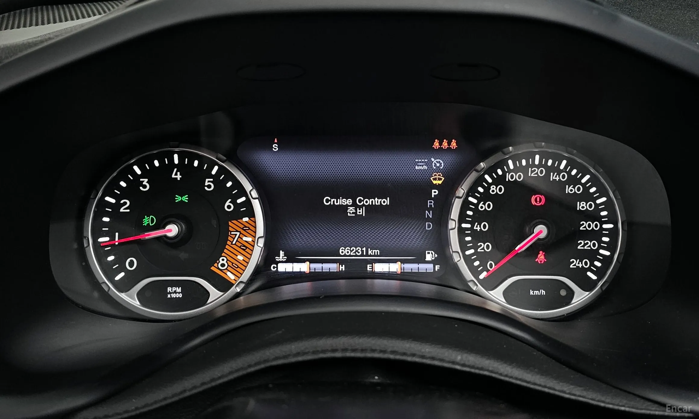 Jeep Renegade превью 8