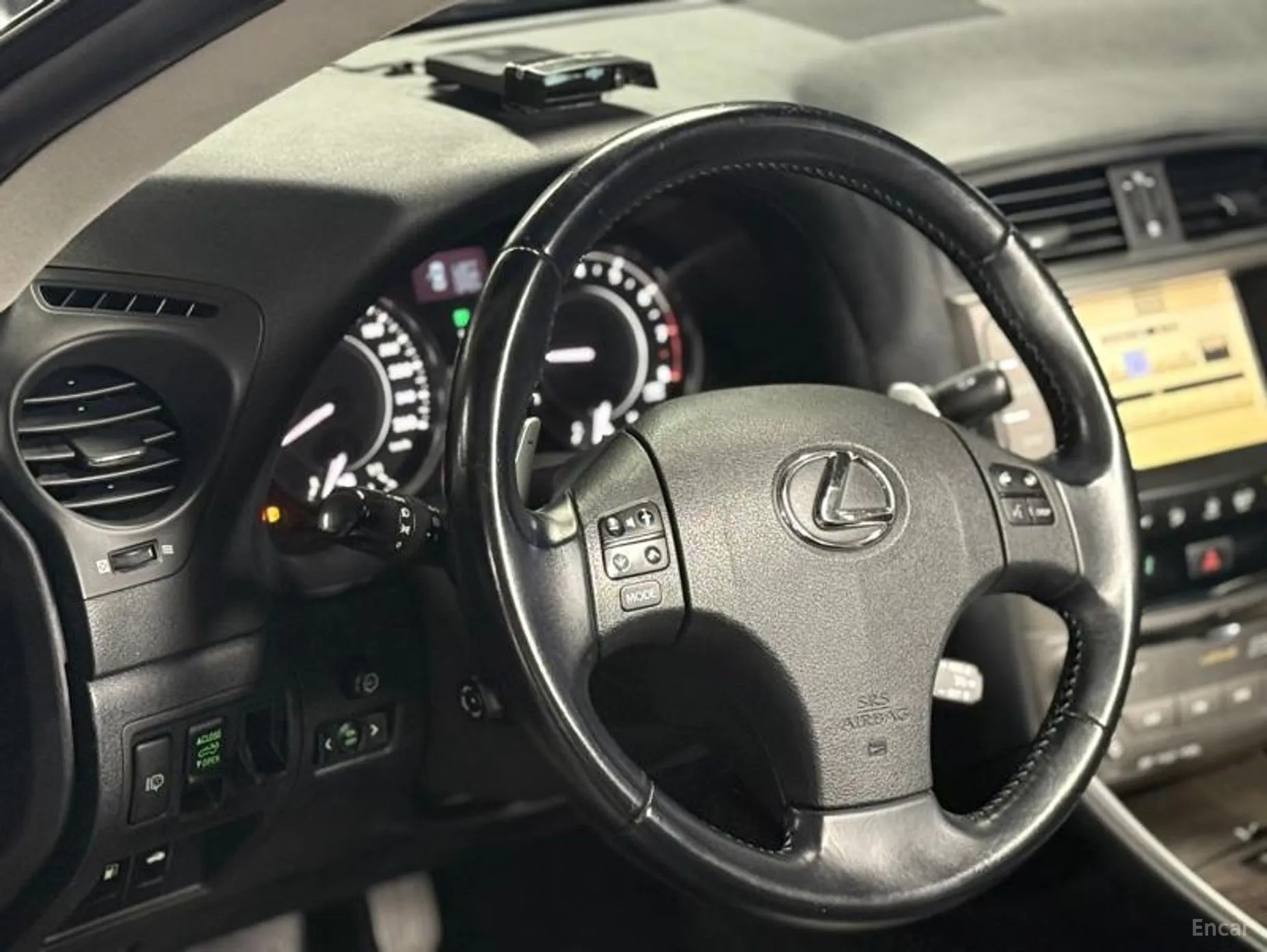 Lexus IS250 превью 11