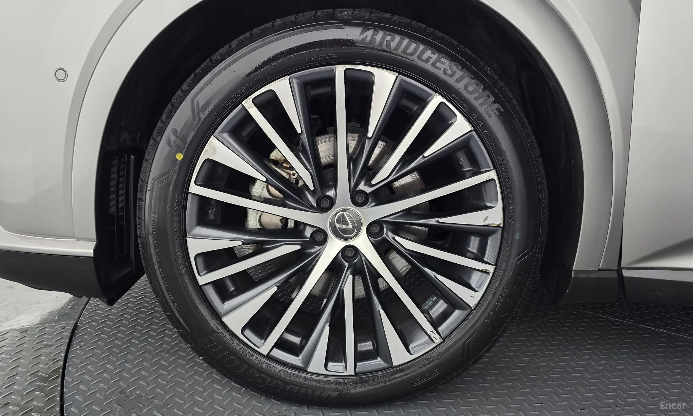 Lexus RX450h + 5th Gen превью 5