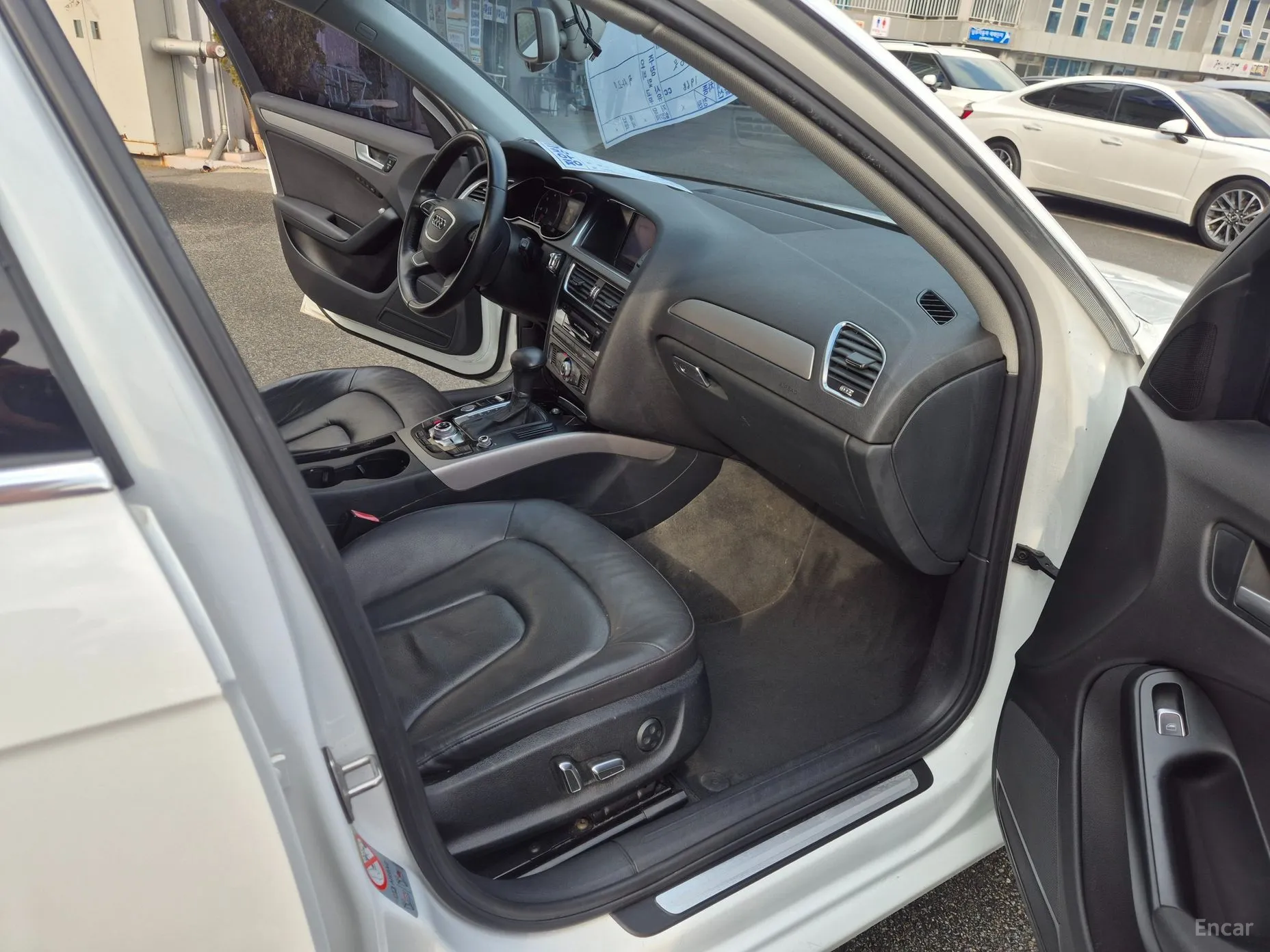 Audi New A4 превью 16