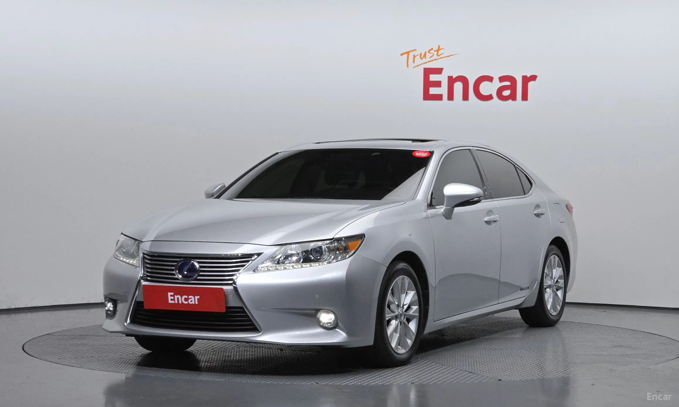 Lexus New ES300h