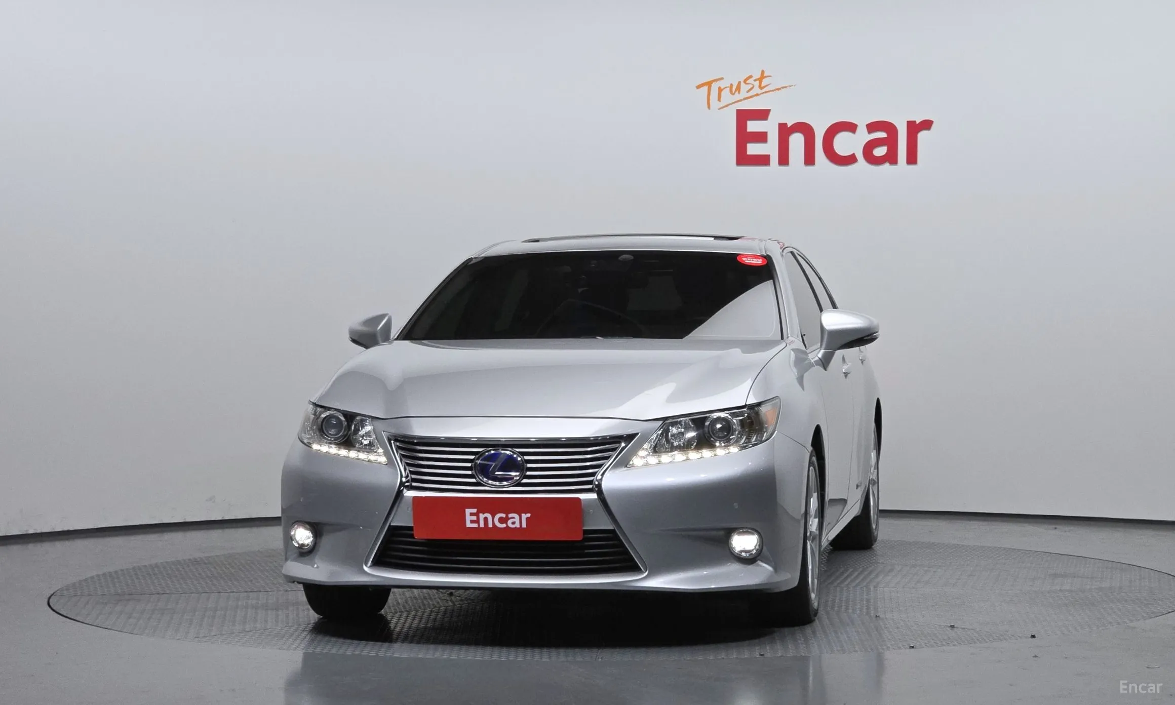 Lexus New ES300h превью 3