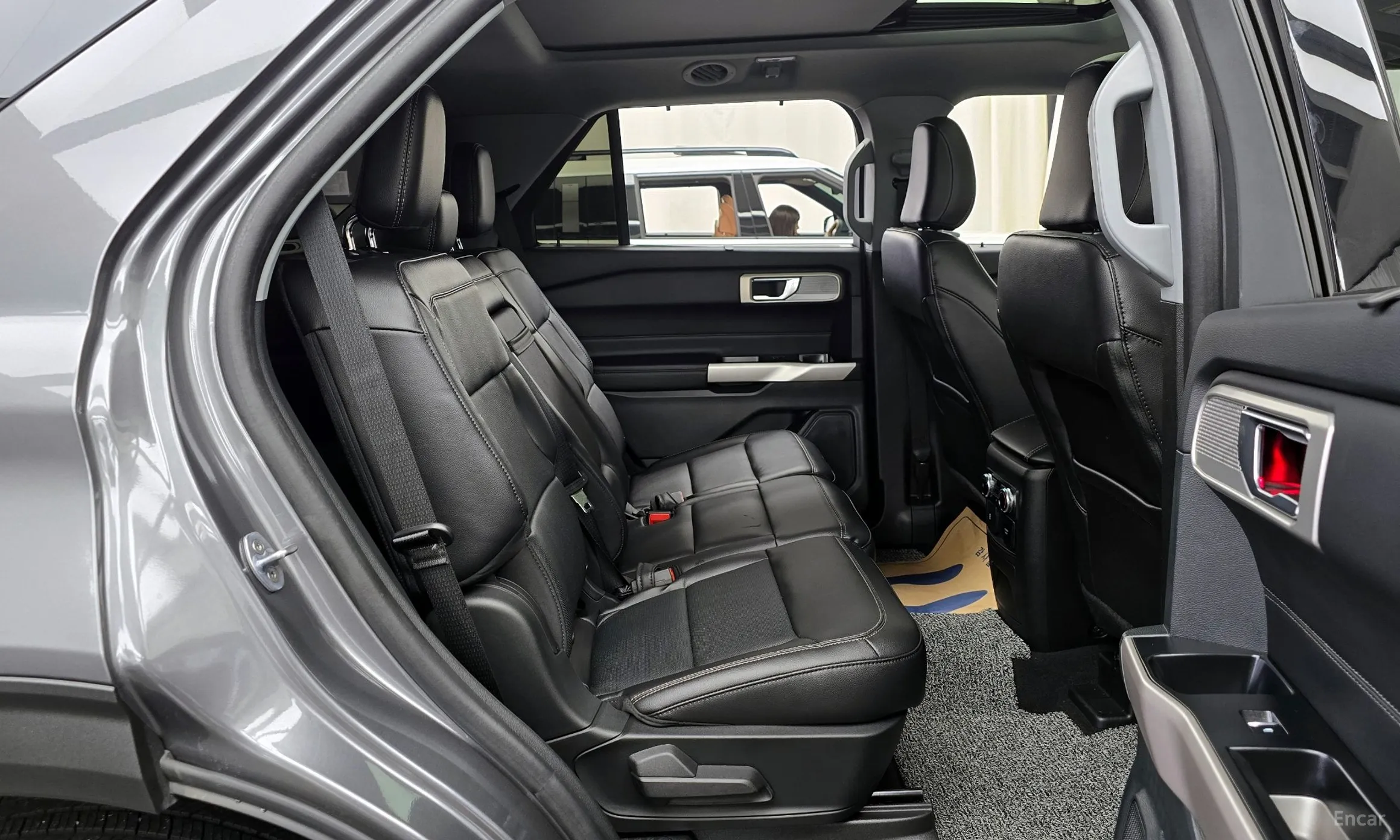 Ford Explorer 6th Generation превью 12