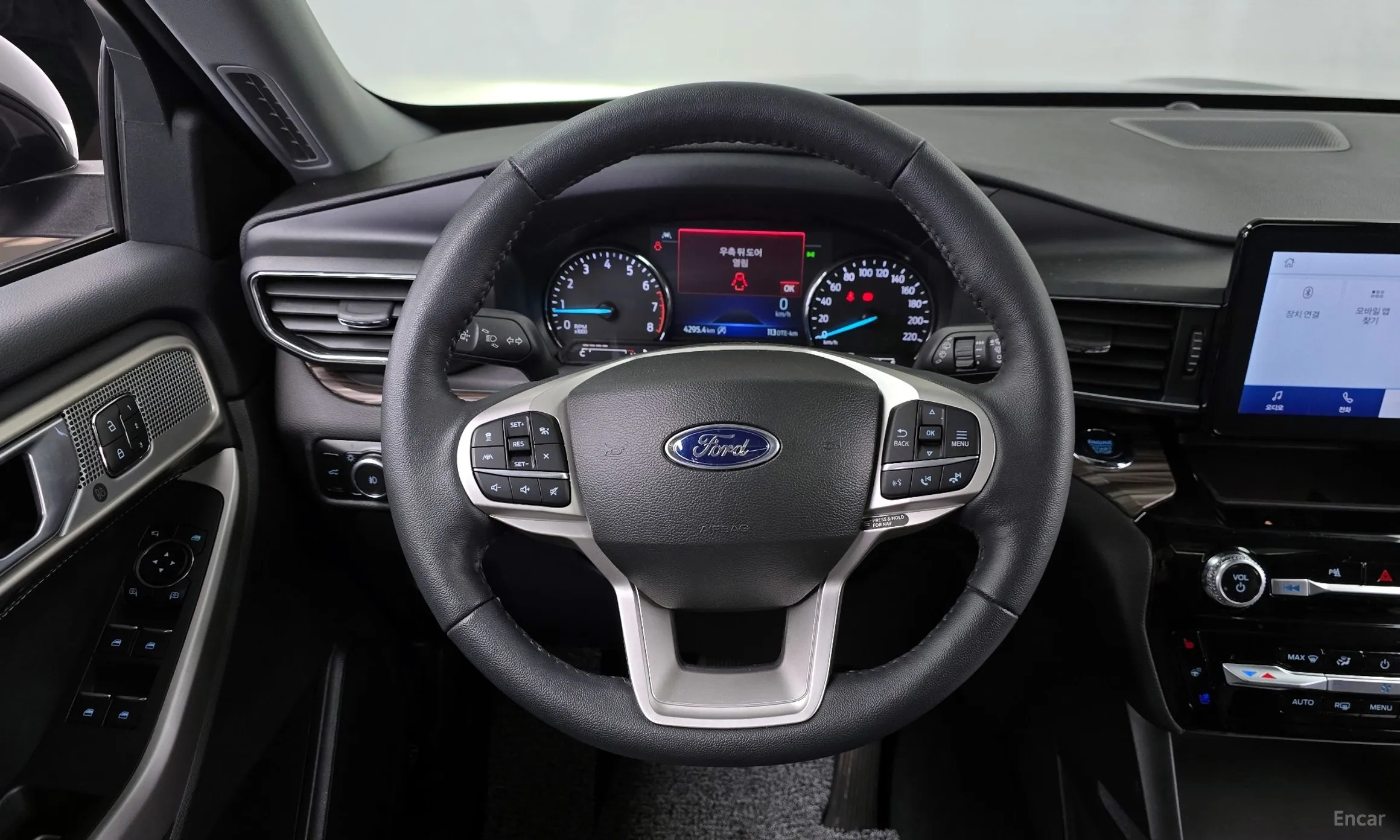 Ford Explorer 6th Generation превью 13