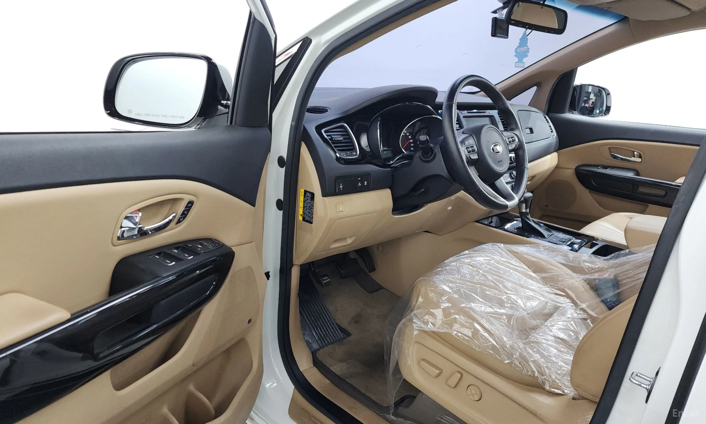 Kia Carnival превью 10